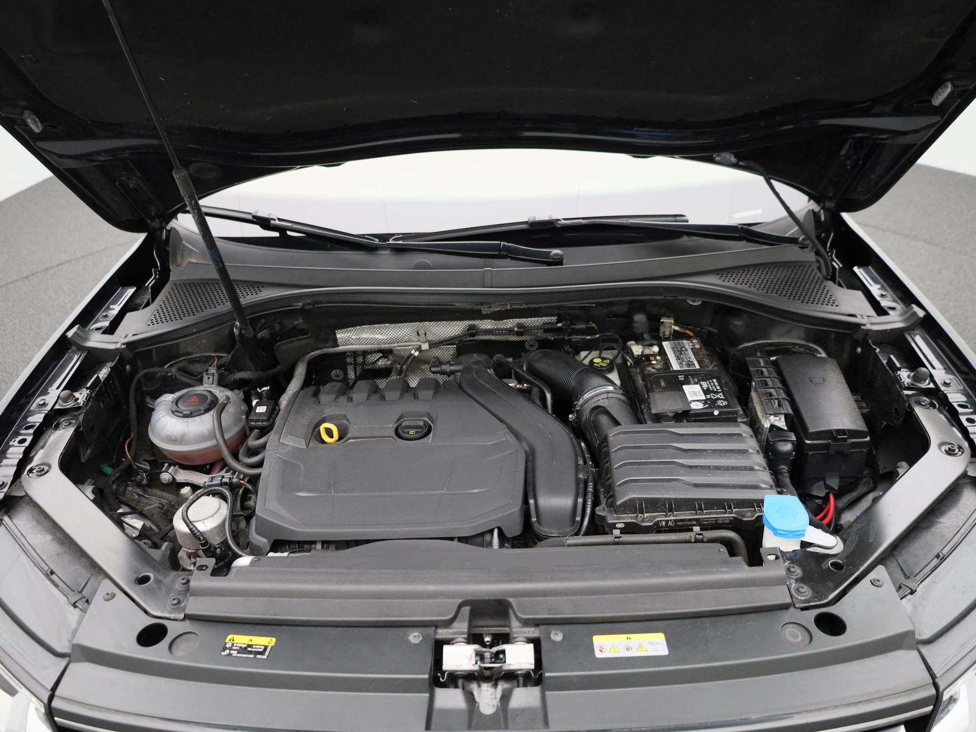 Volkswagen-Tiguan Allspace-image-38