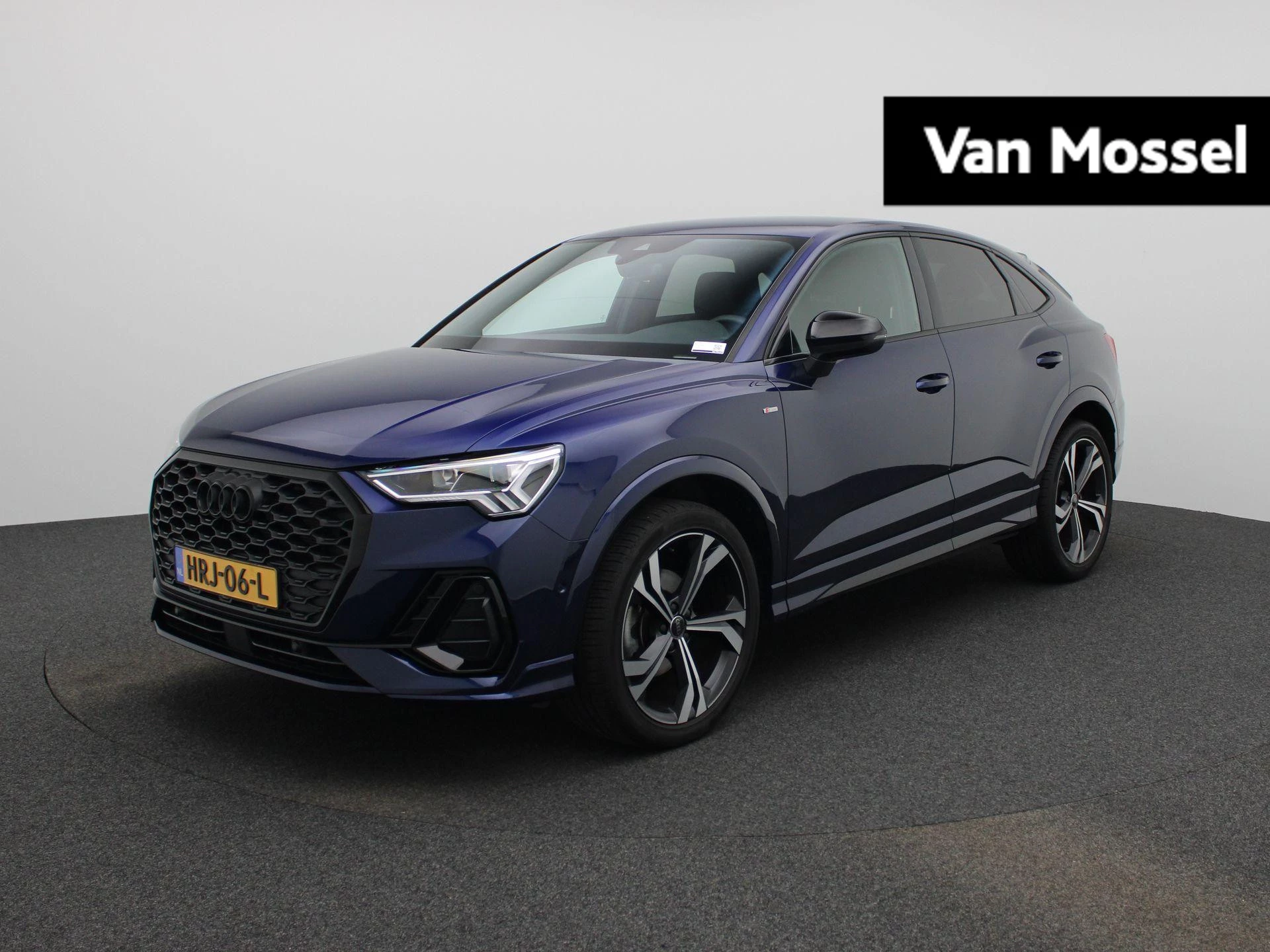 Audi-Q3-image-0