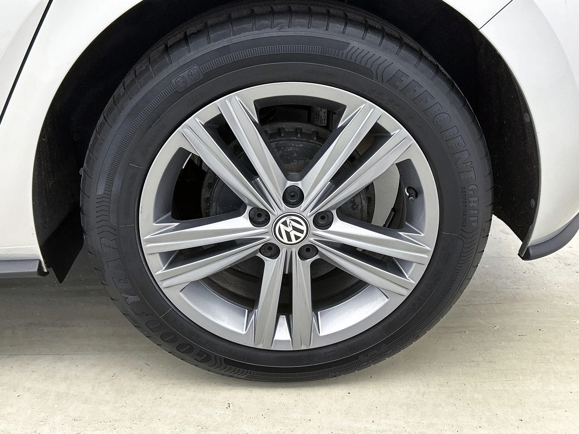 Volkswagen-Polo-image-35