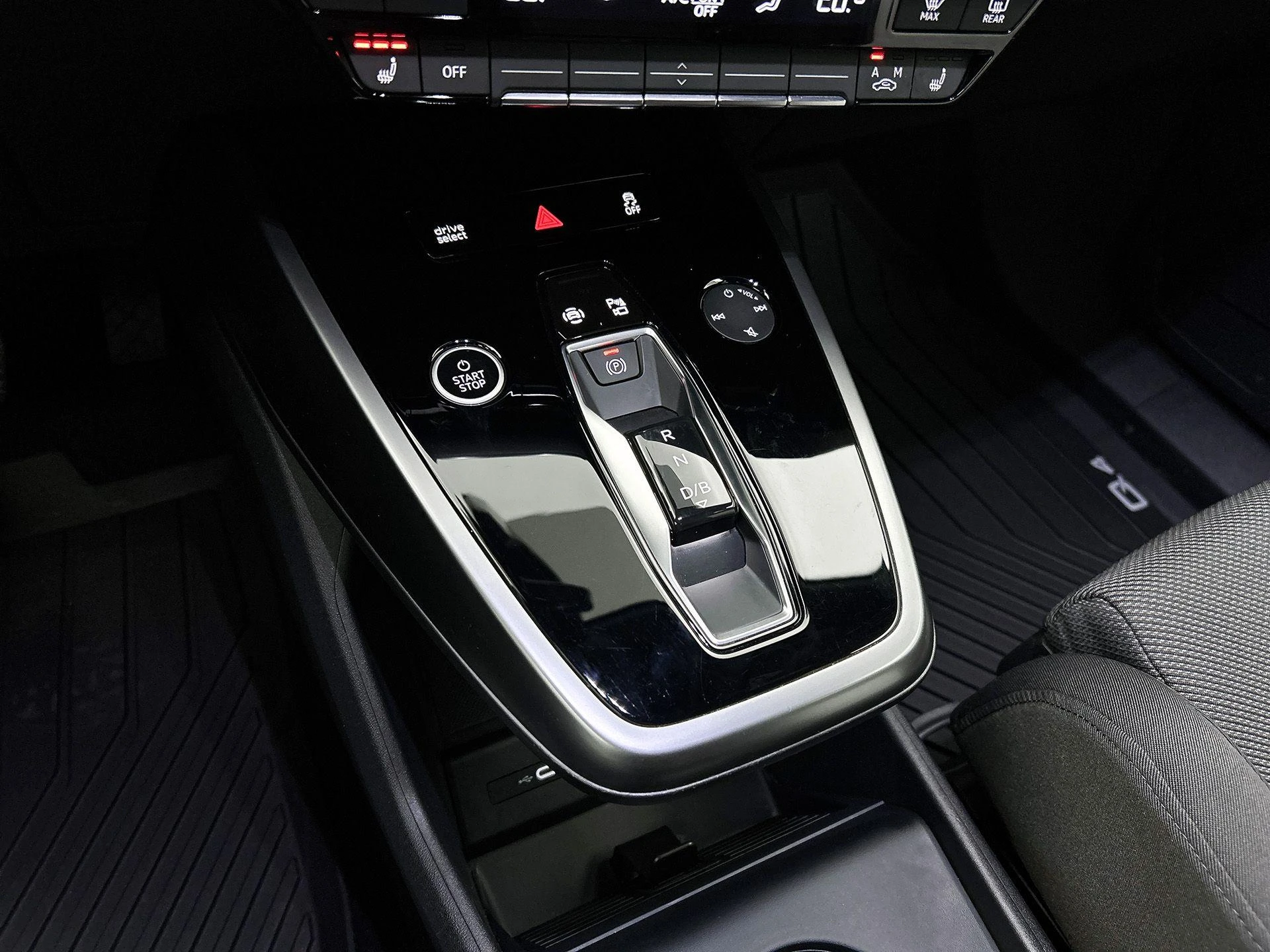 Audi-Q4 e-tron-image-9