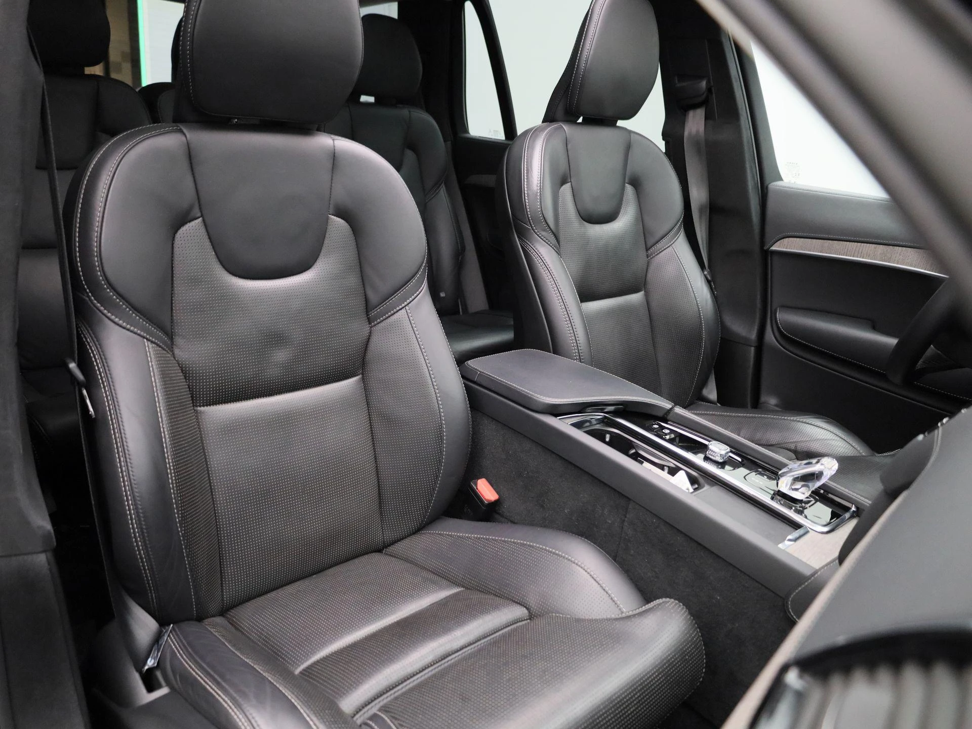 Volvo-XC90-image-49