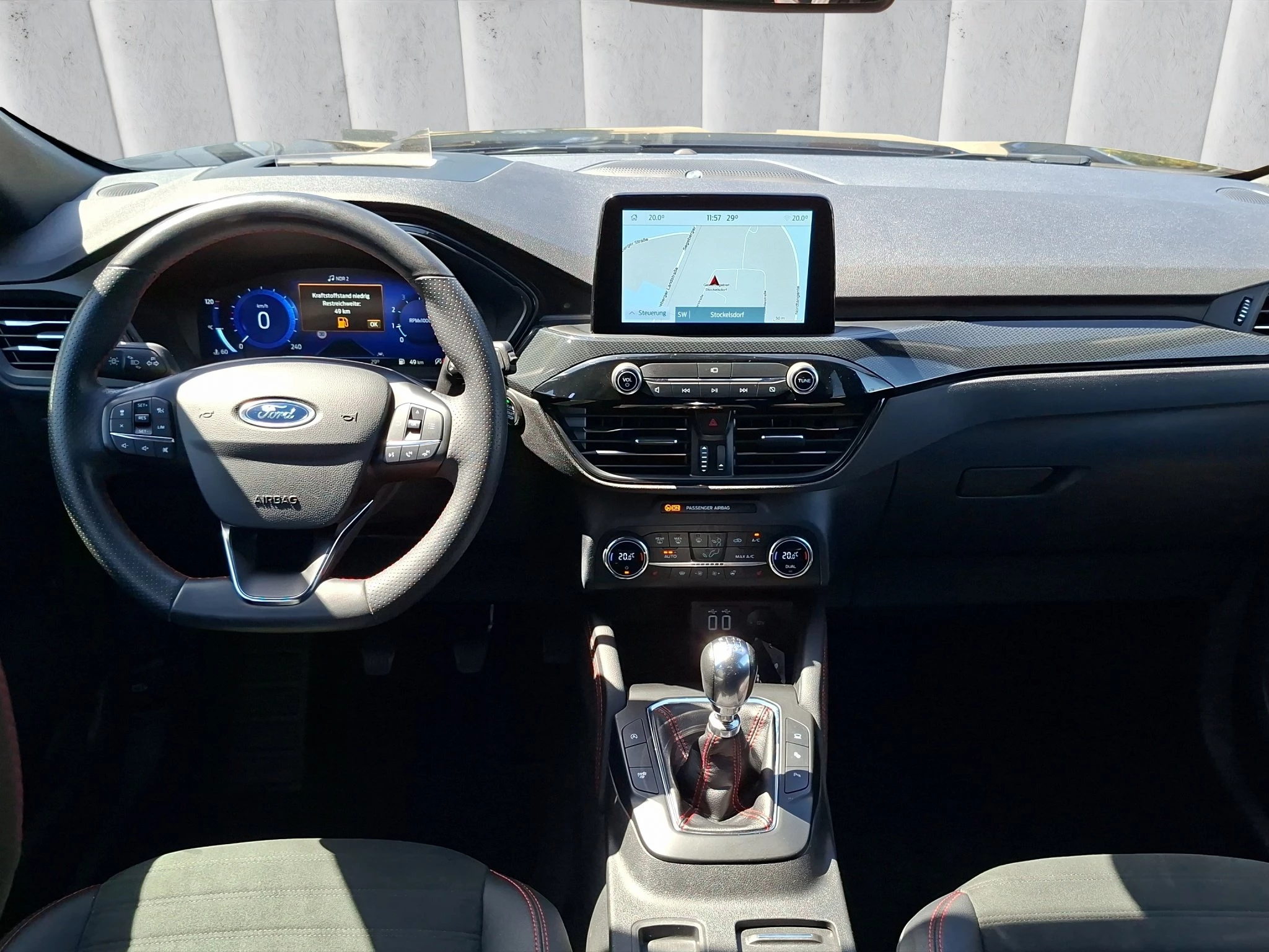 Ford Kuga ST-Line X 1.5 EB LED | ACC | GJR | RFK | SHZ | PDC | LMF | Navi