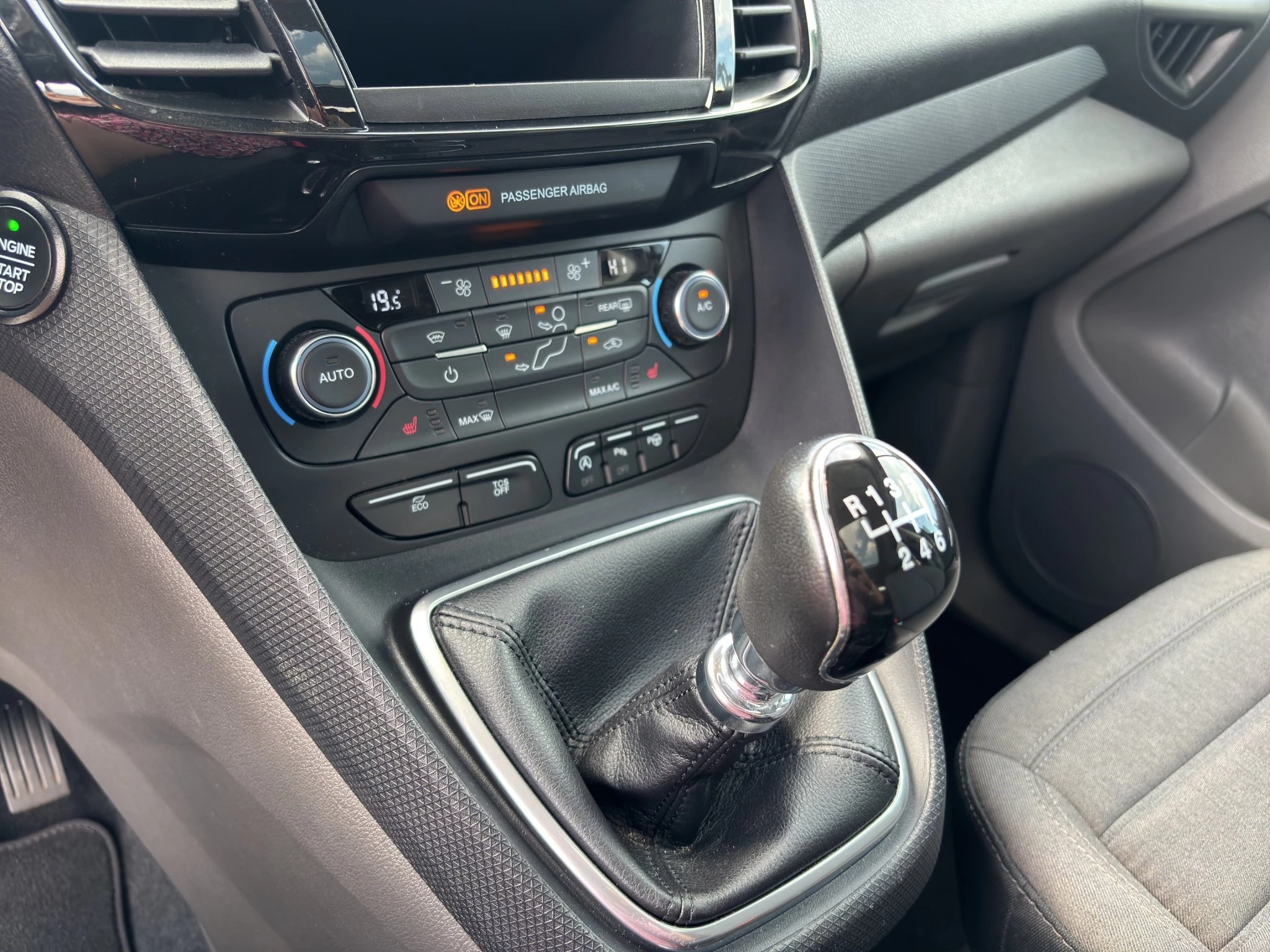 Ford Tourneo Connect Grand Titanium