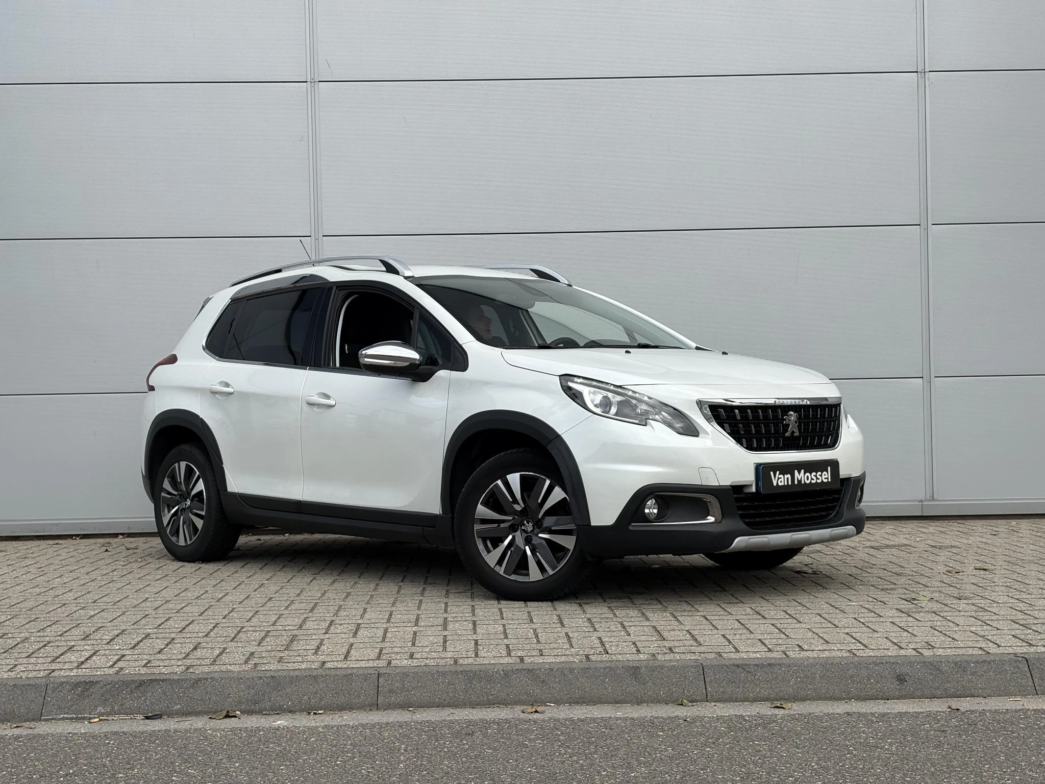 Peugeot 2008 1.2 PureTech Allure