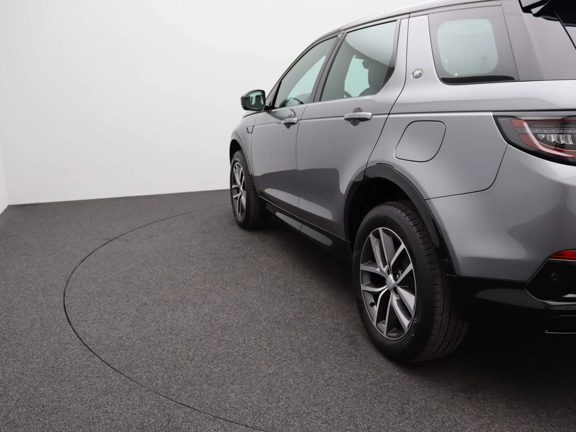 Land Rover-Discovery Sport-image-35