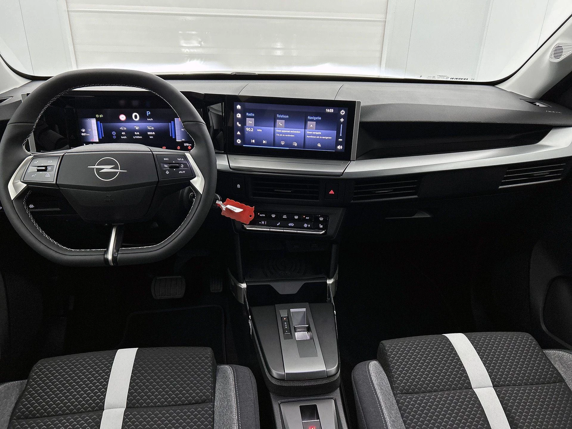 Opel-Frontera-image-18