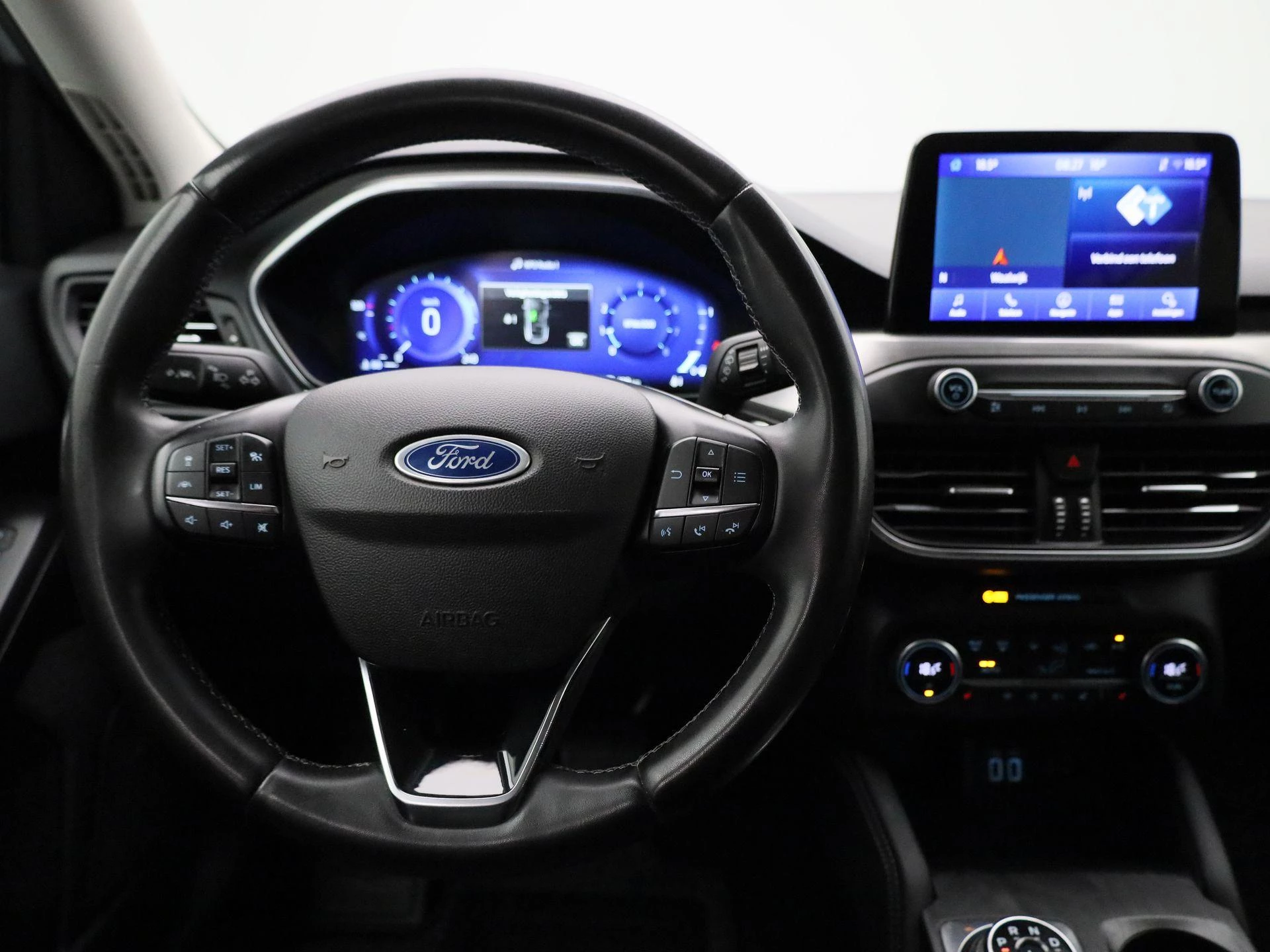 Ford Focus Wagon 1.0 EcoBoost Titanium X Business