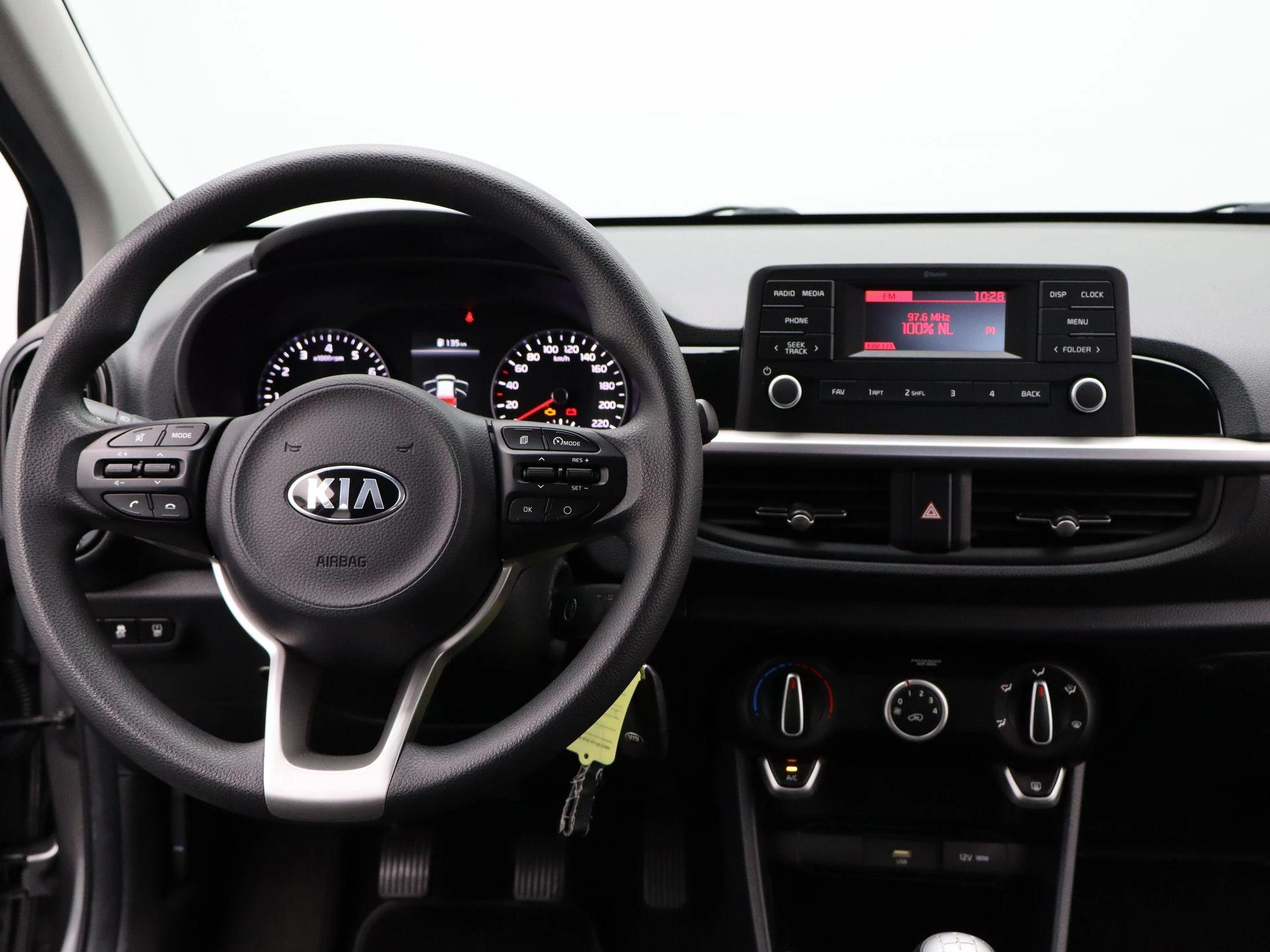 Kia-Picanto-image-7