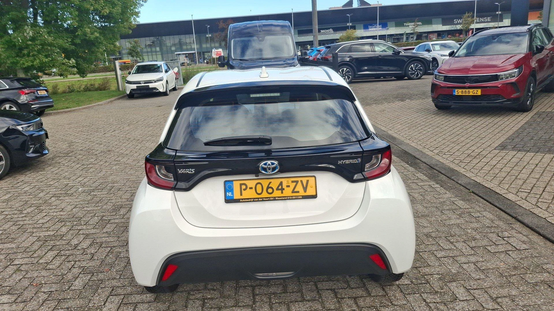 Toyota-Yaris-image-3