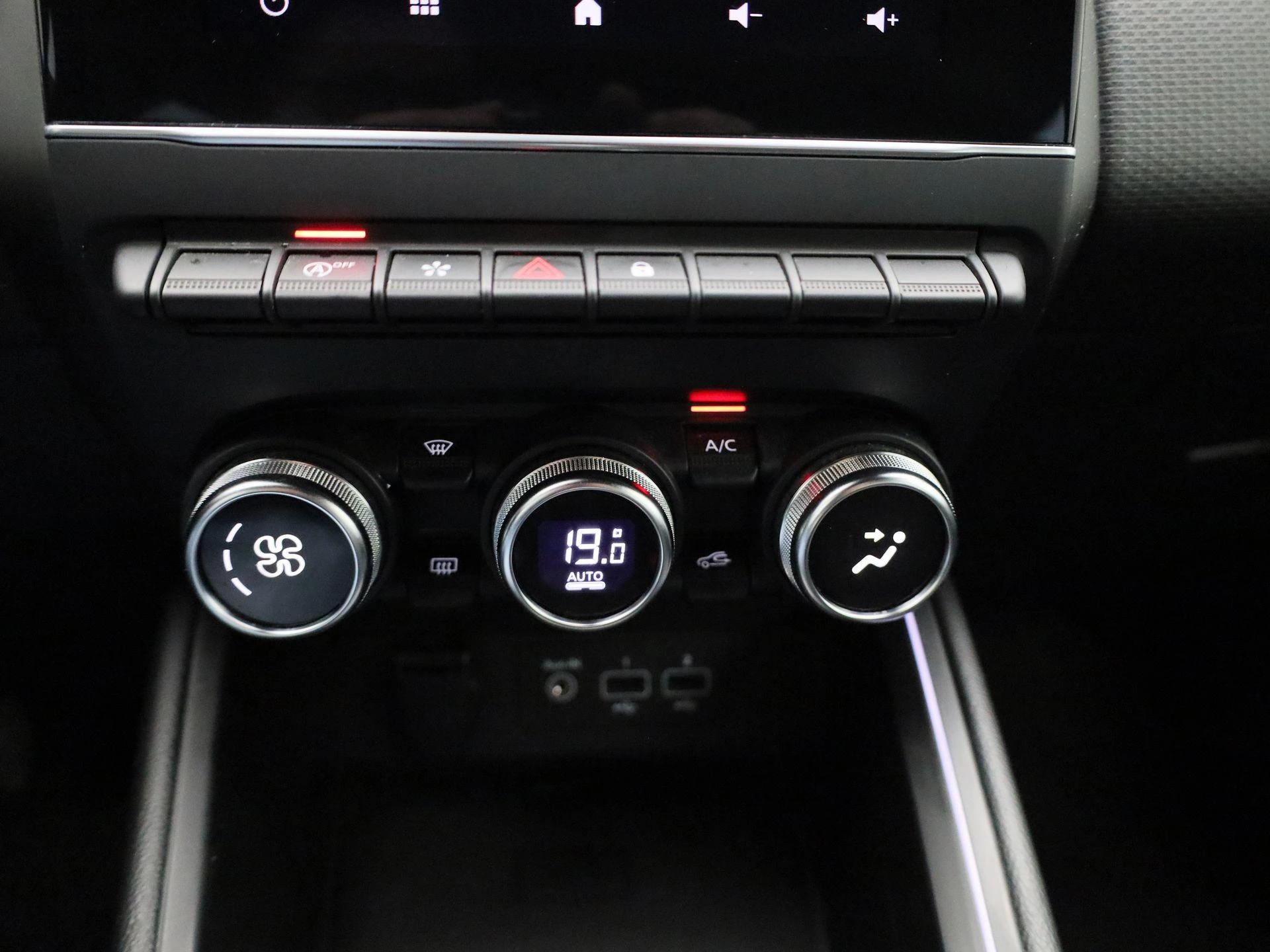 Renault-Clio-image-21