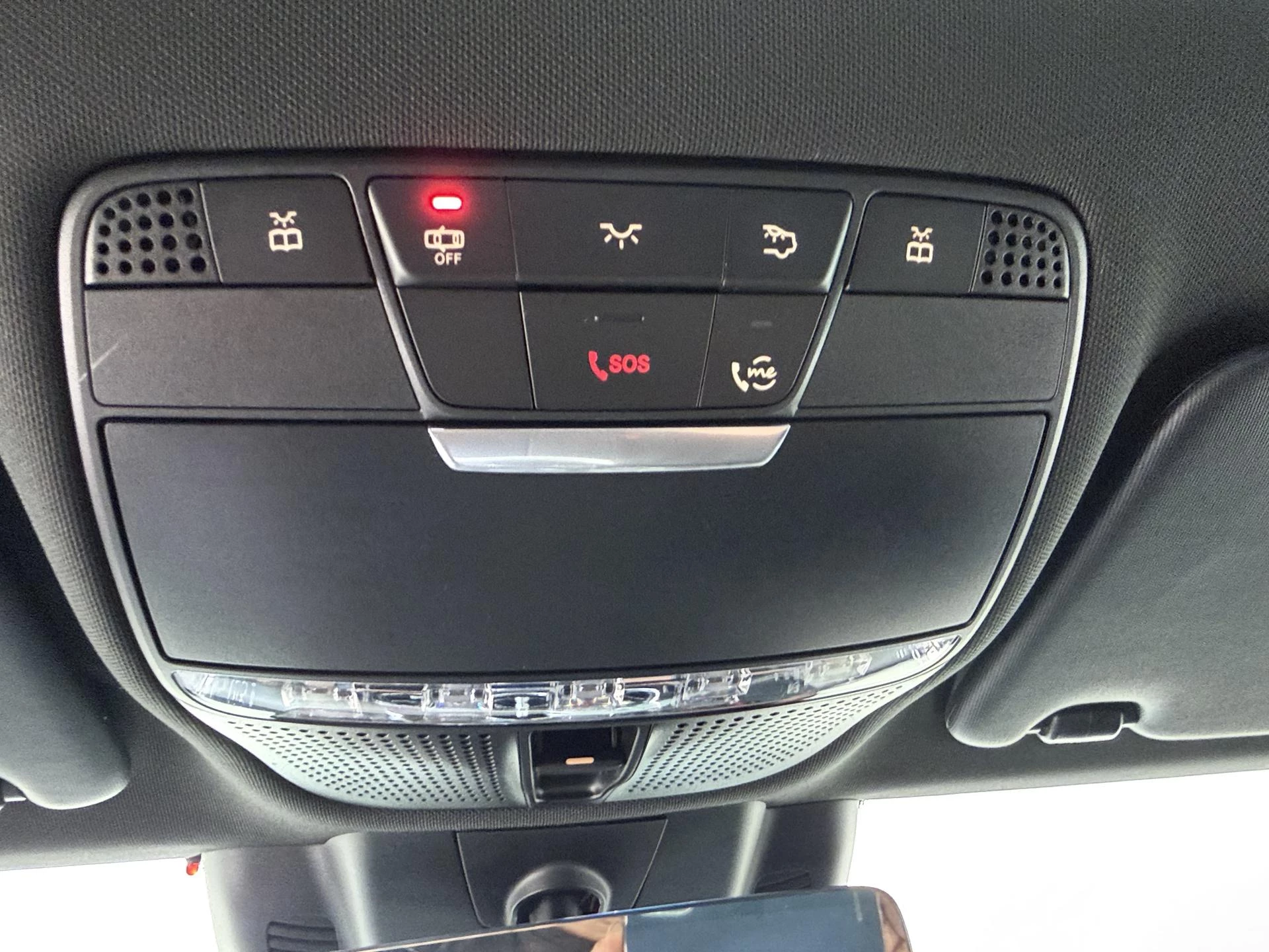 Mercedes-Benz-C-Klasse-image-22