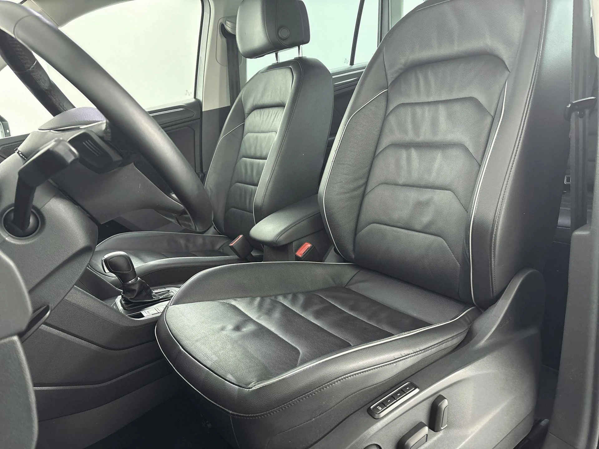 Volkswagen-Tiguan-image-21