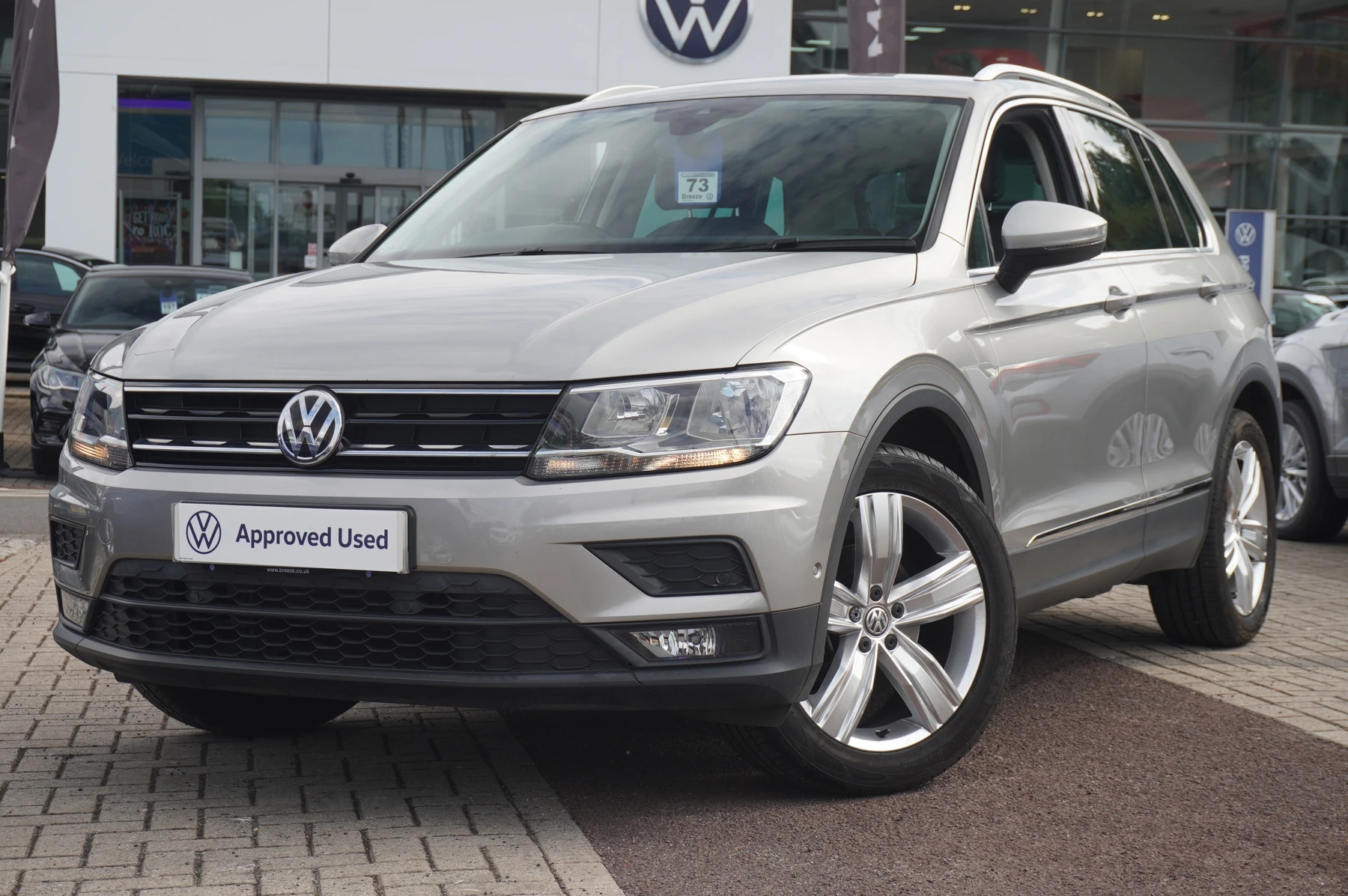 Volkswagen-Tiguan-image-38