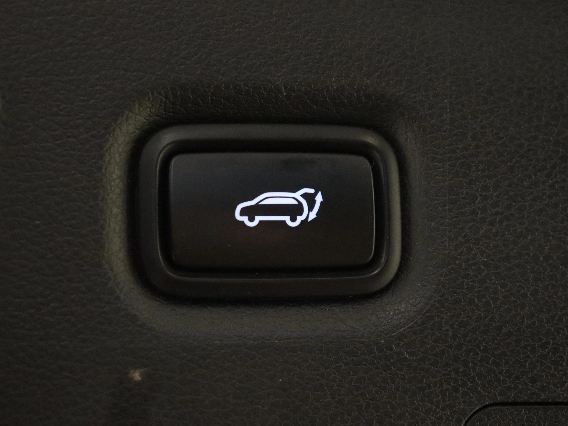 Hyundai-Santa Fe-image-28