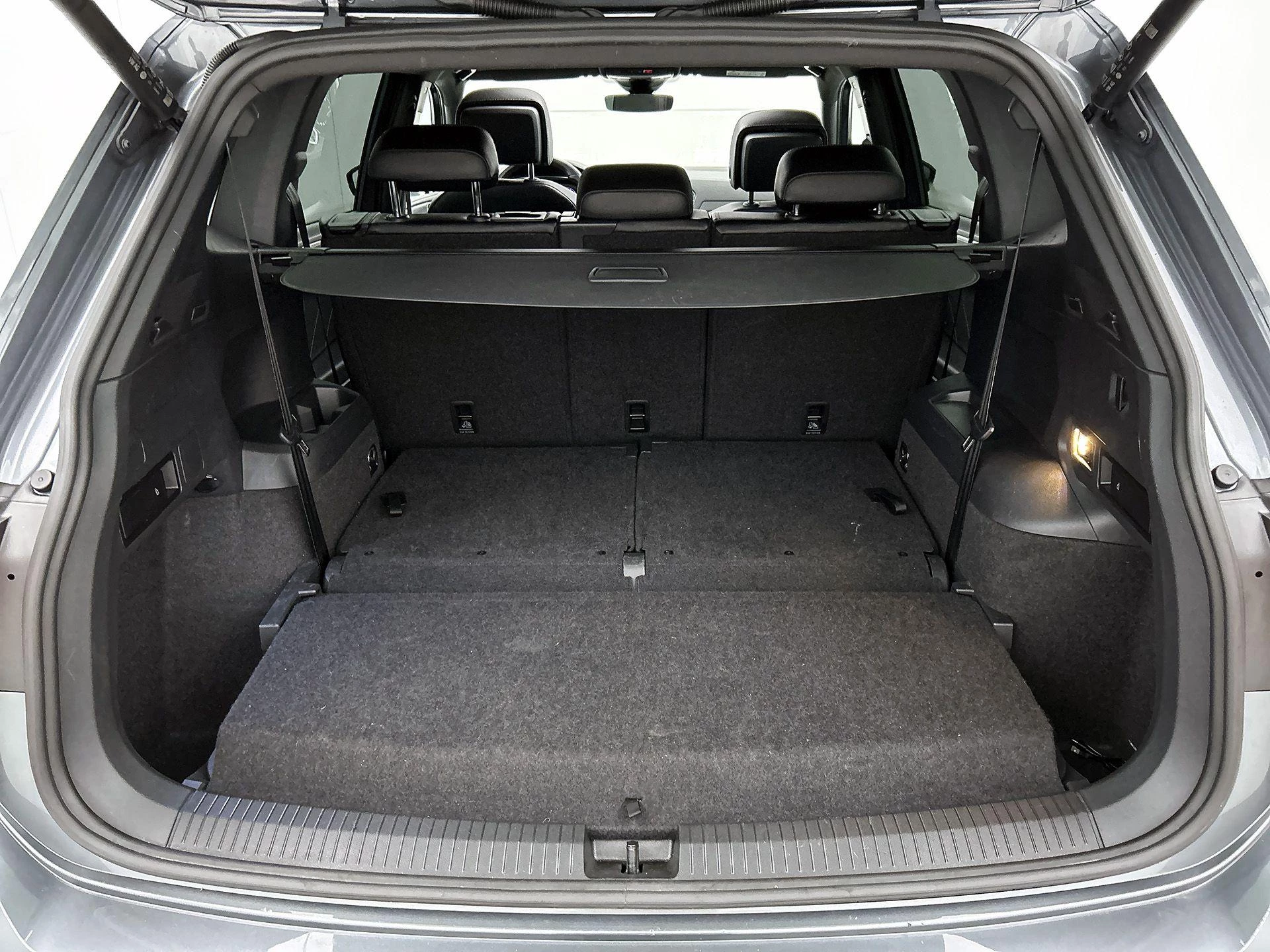 Volkswagen-Tiguan Allspace-image-15