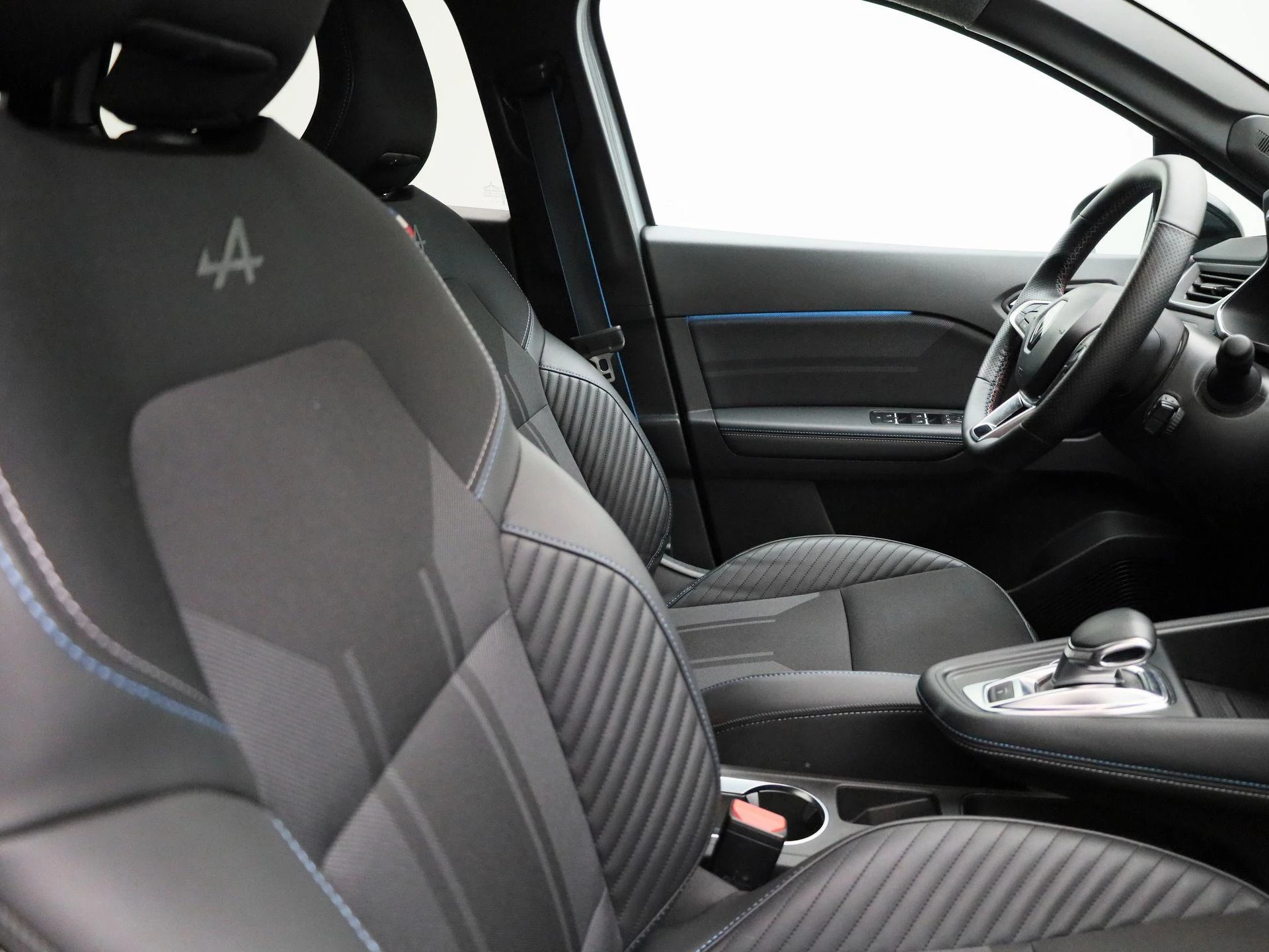 Renault-Captur-image-33