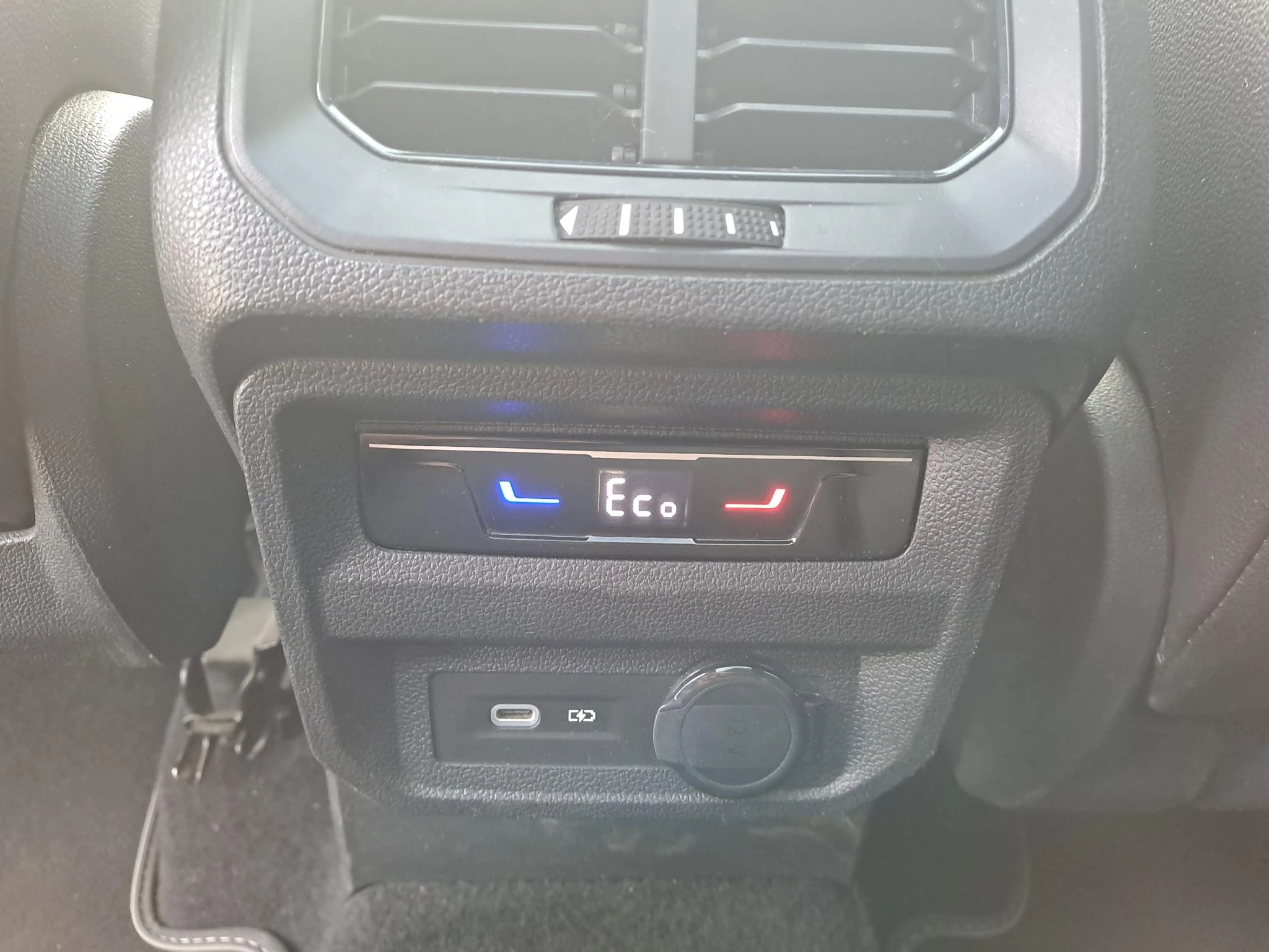 Volkswagen Tiguan 1.4 TSI eHybrid R-Line Business+