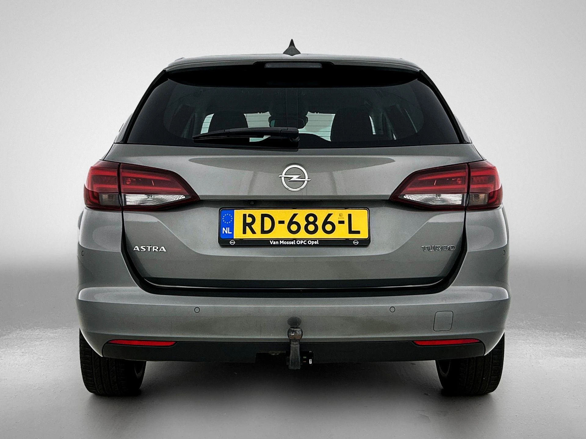 Opel-Astra-image-2