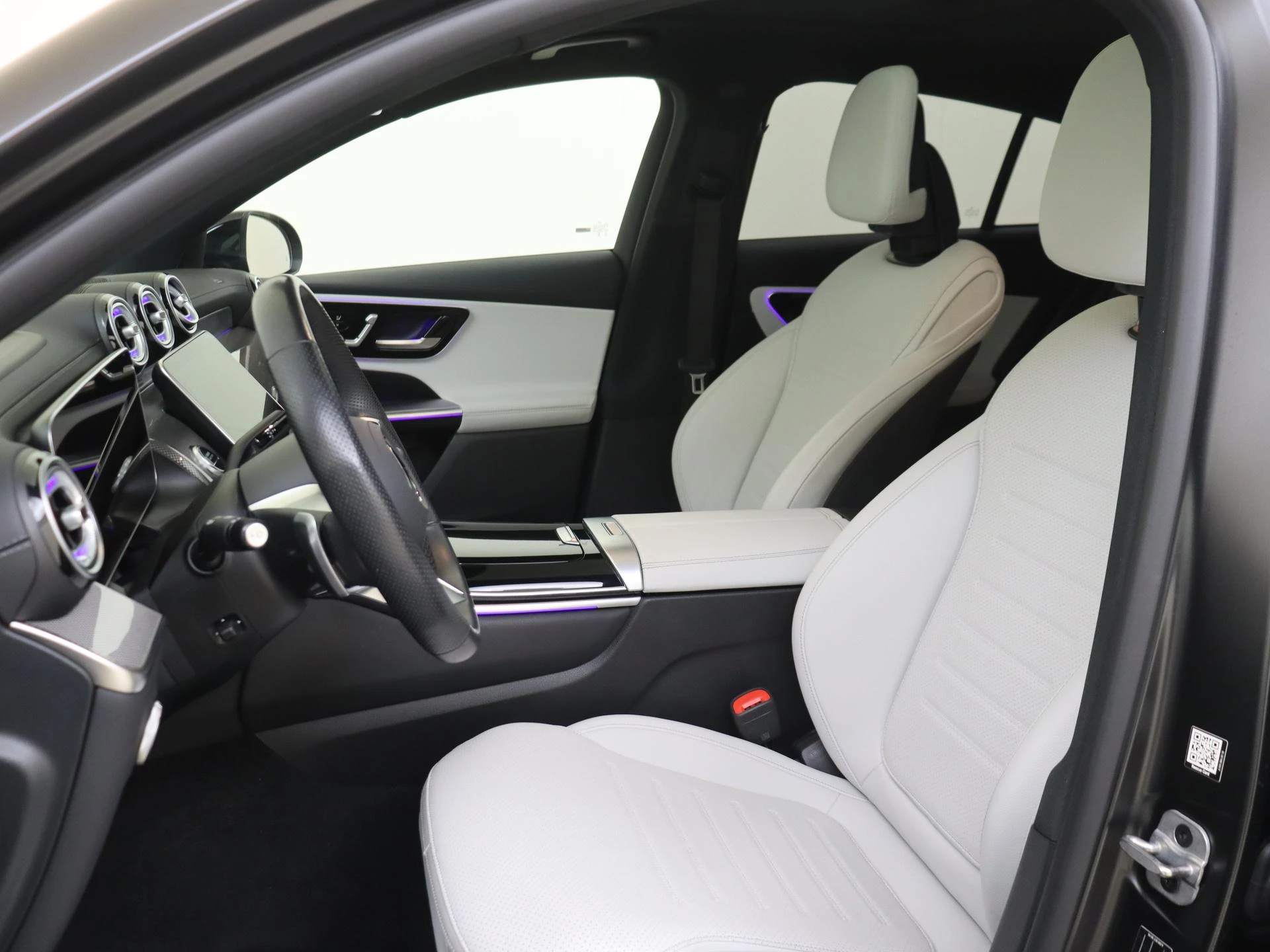 Mercedes-Benz-GLC-image-10