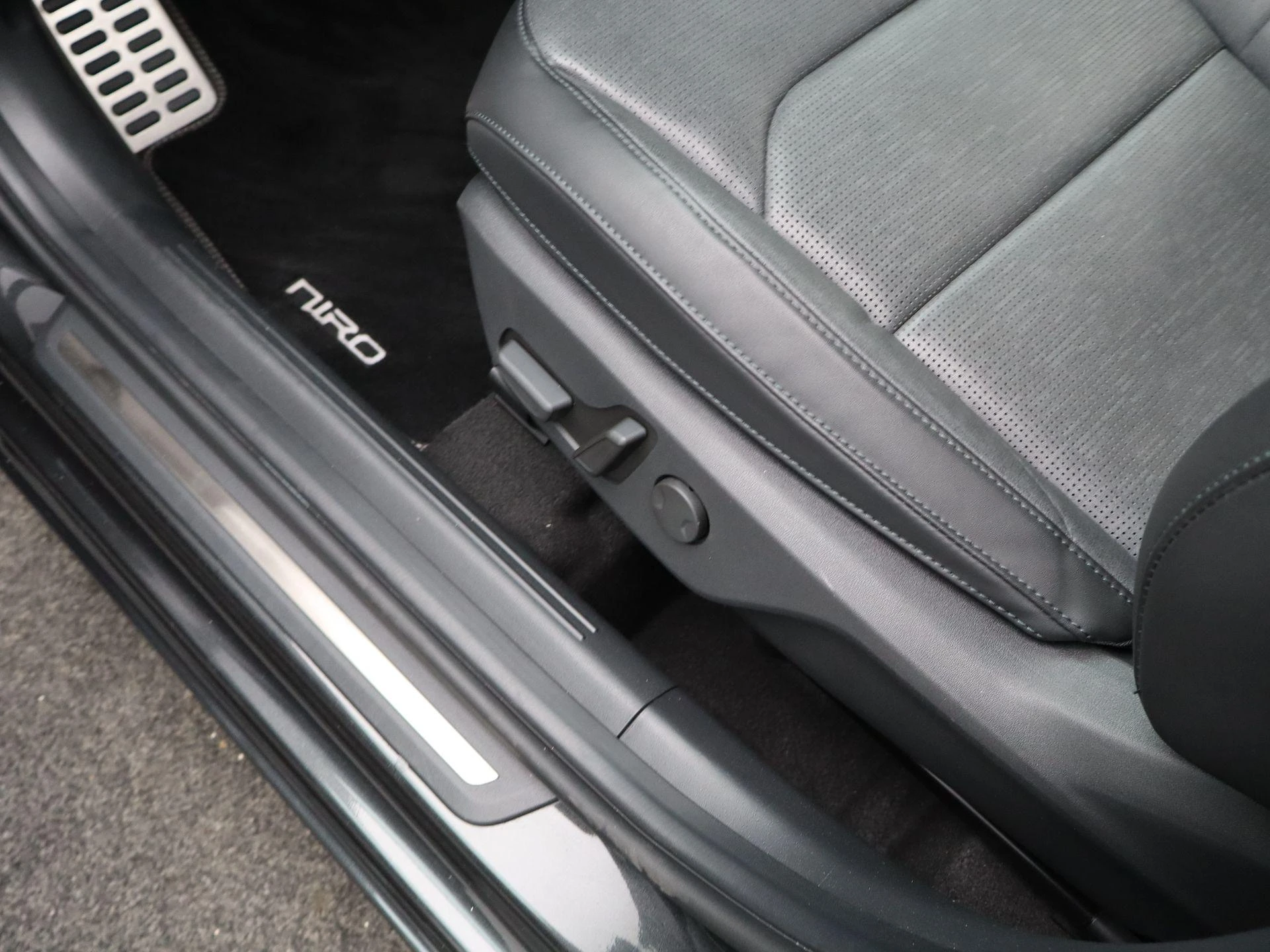 Kia-Niro-image-33