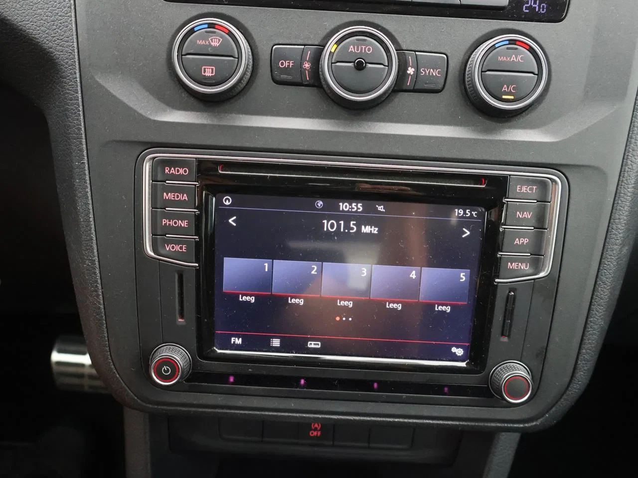 Volkswagen Caddy CNG 1.4 TGI Trendline *DSG*NAVI*TREKHAAK*AUTOCLIMA*CRUIZE*...