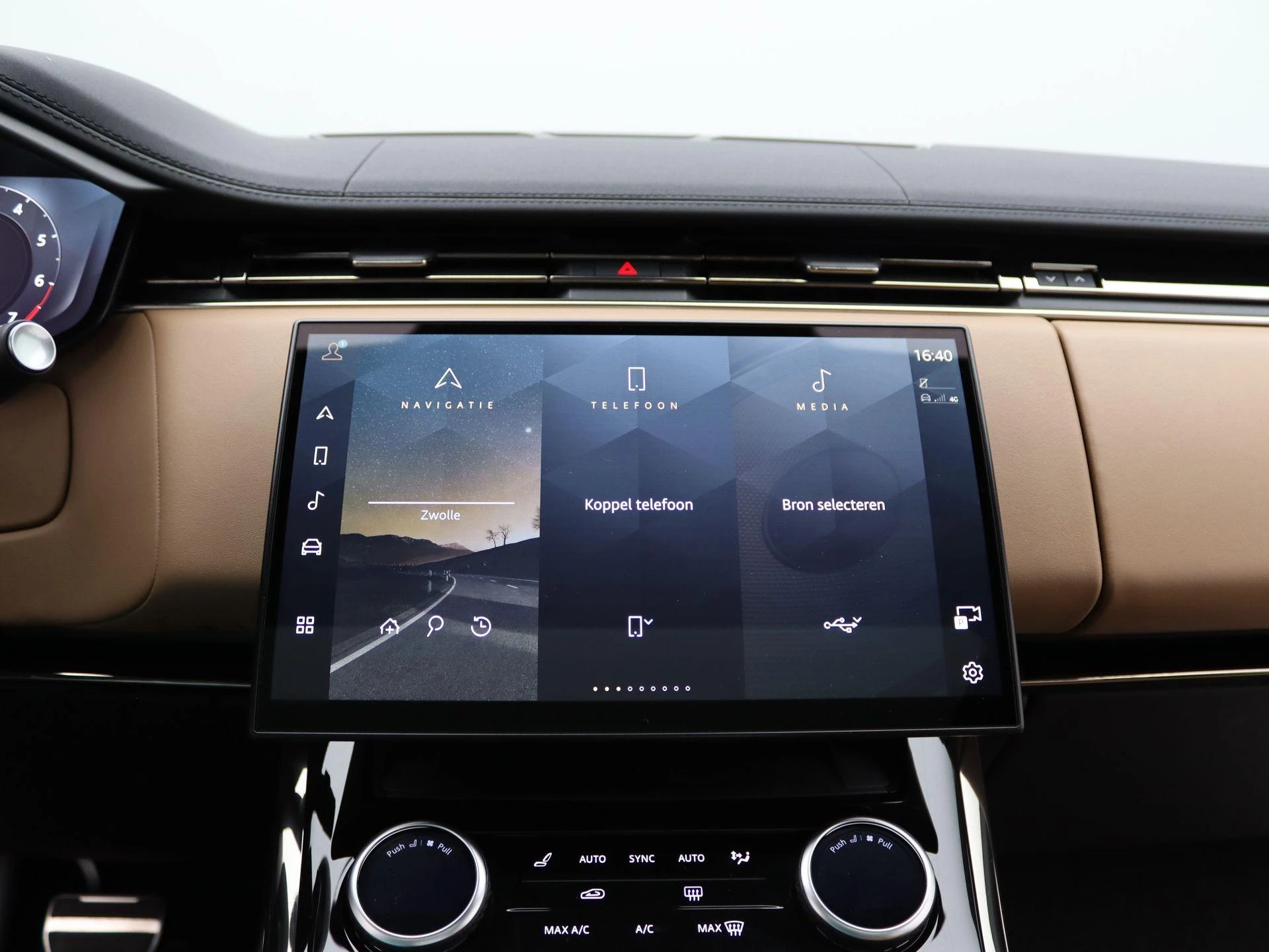 Land Rover-Range Rover Sport-image-9