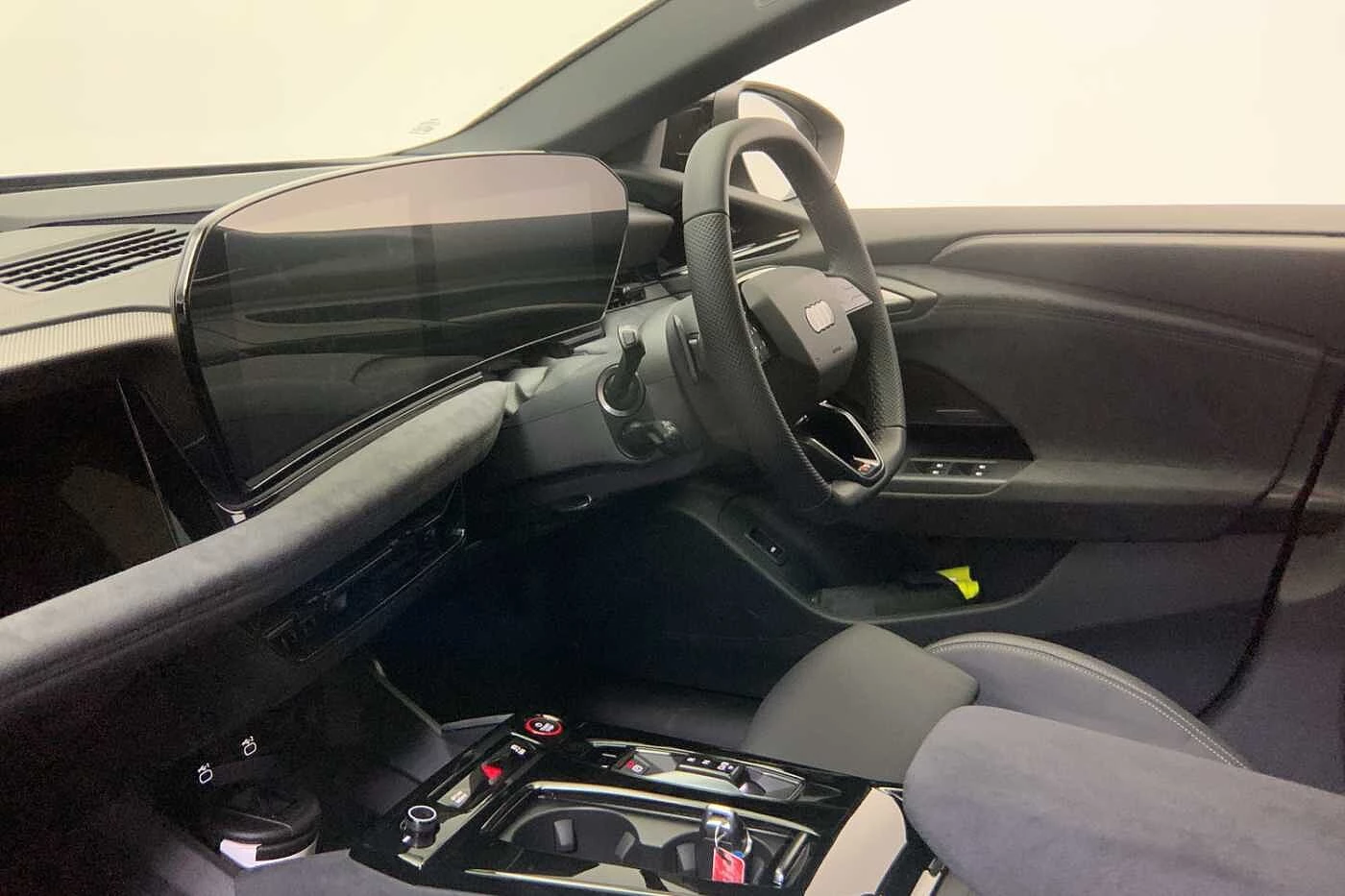 Audi-A6 Sportback e-tron-image-1