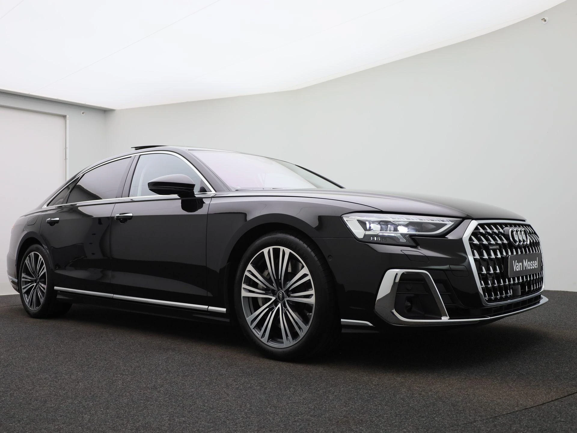 Audi-A8-image-66