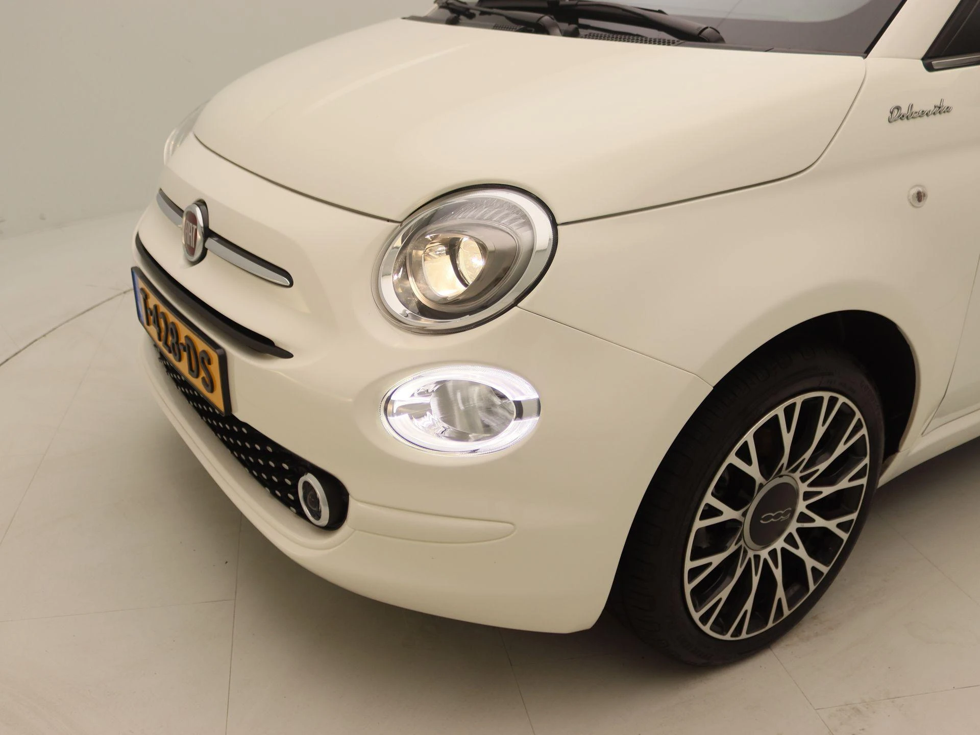 Fiat-500C-image-14