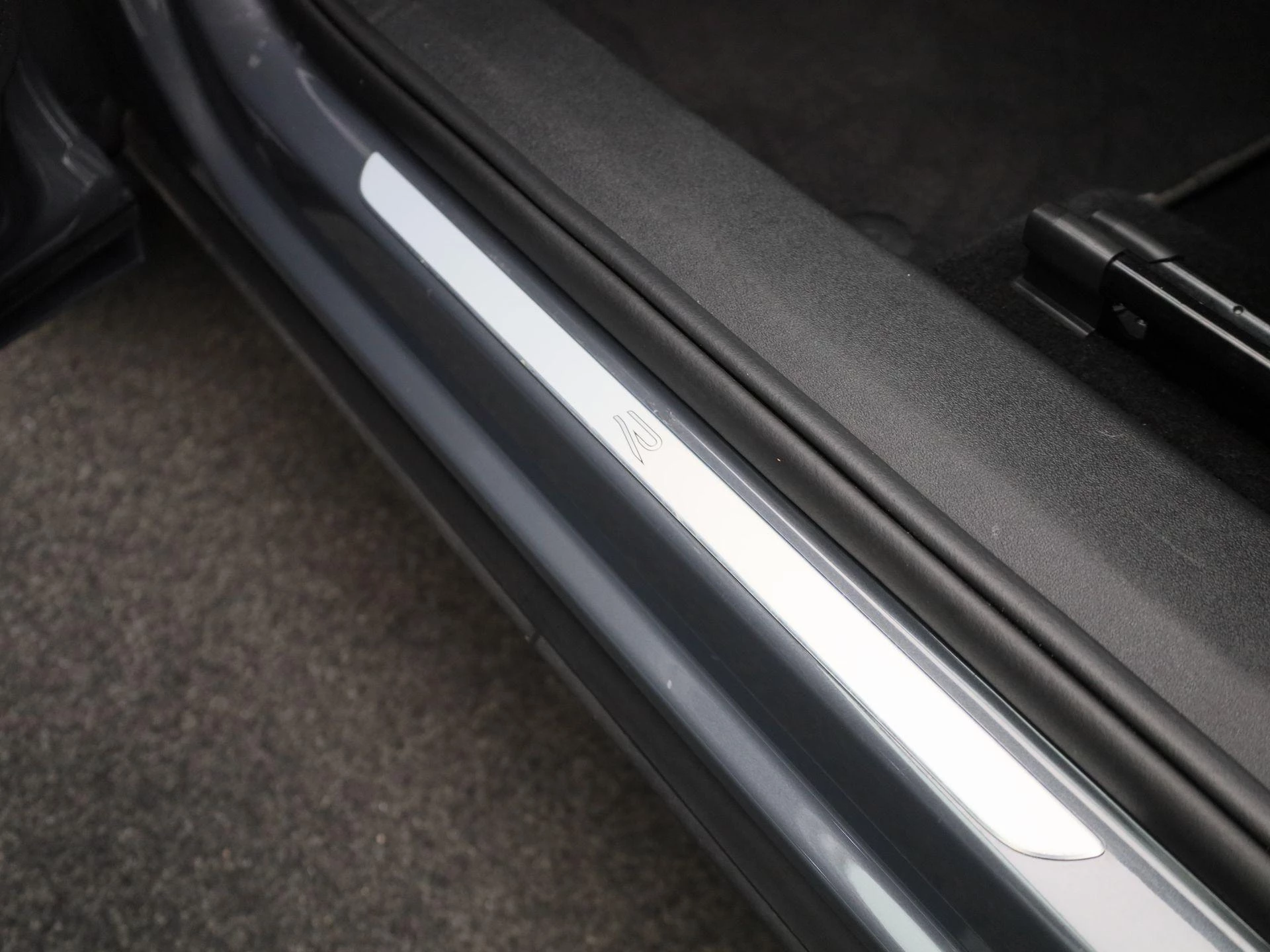 Volkswagen-Tiguan-image-36