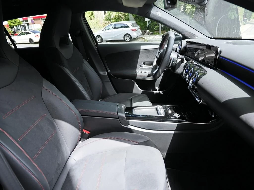 Mercedes-Benz-A-Klasse 200-image-12