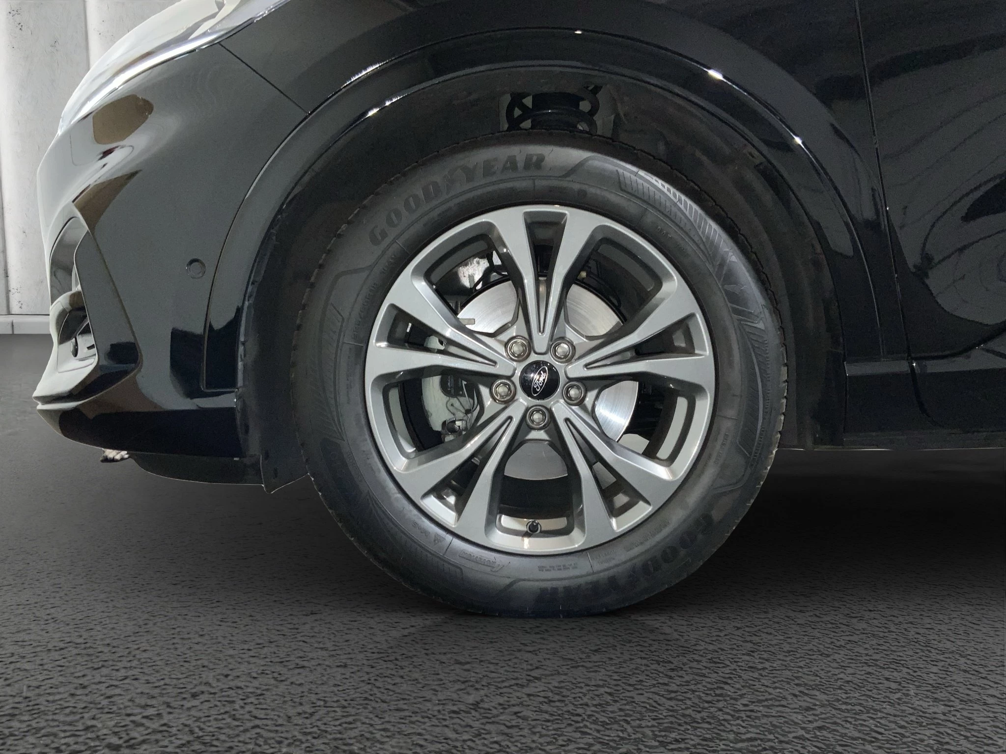 Ford Kuga ST-Line X*PANO*AHK*KAM*ACC*NAVI*SOUND-SYS. LED Pano SHZ 4xSHZ