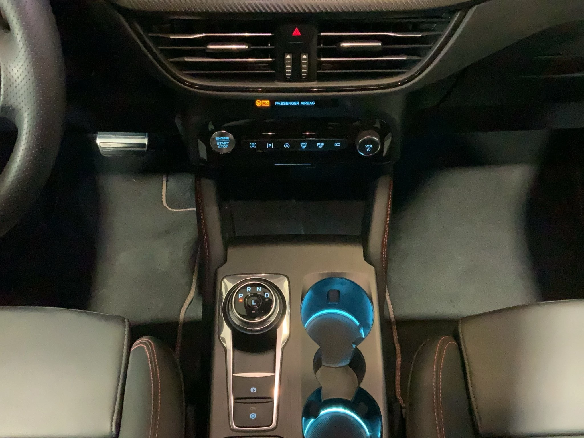 Ford Kuga ST-Line X Aut.*360GRAD*LED-MATRIX*NAVI*GRA*WINTER-PKT.