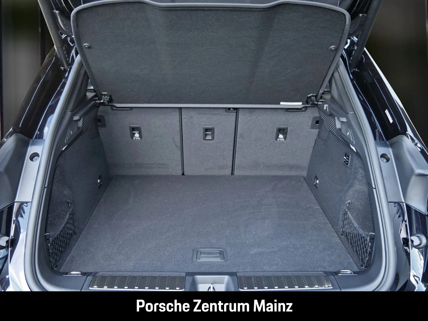 Porsche-Macan-image-30