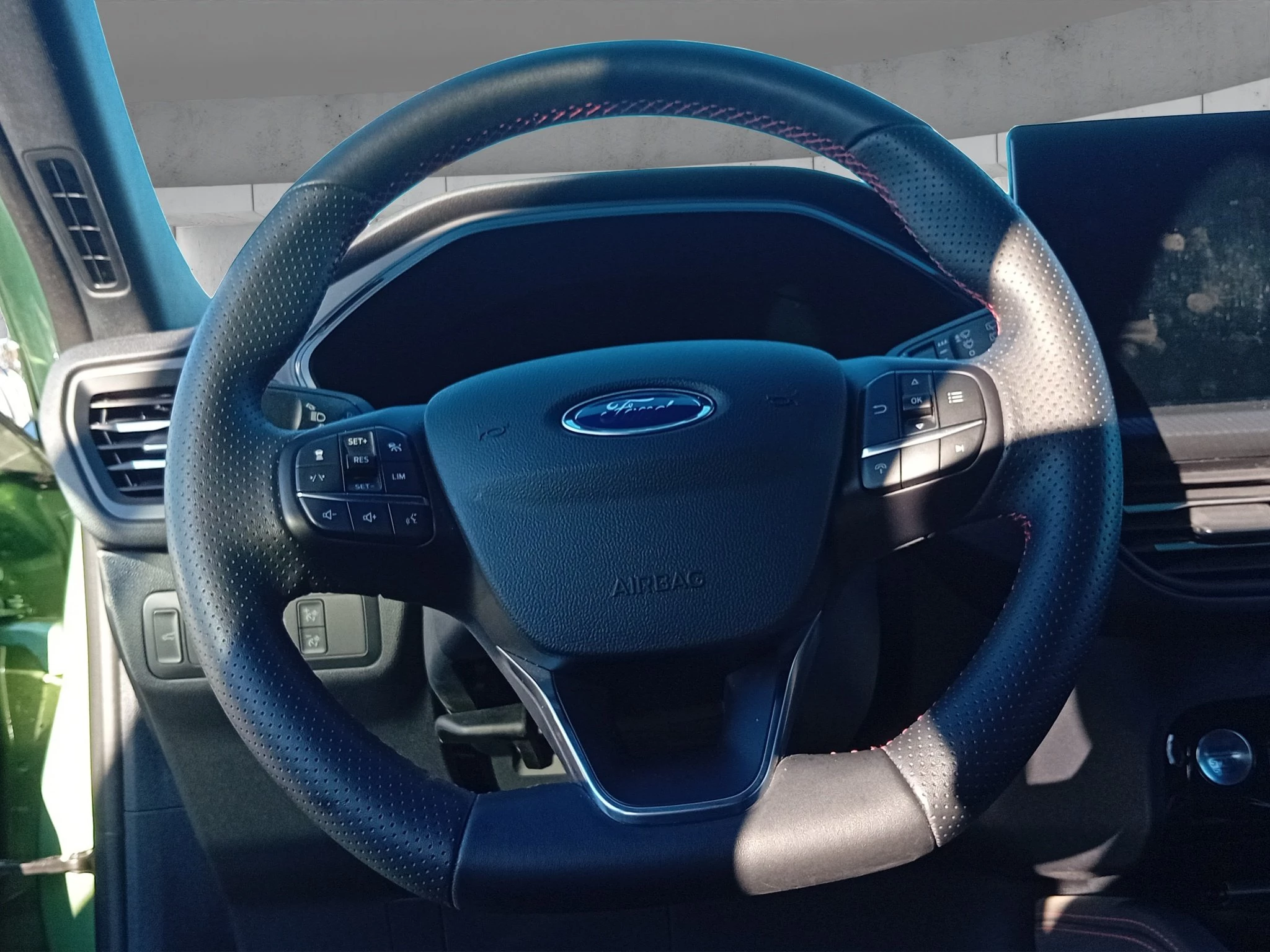 Ford Kuga ST-Line X Aut.*360GRAD*LED-MATRIX*NAVI*GRA*WINTER-PKT.