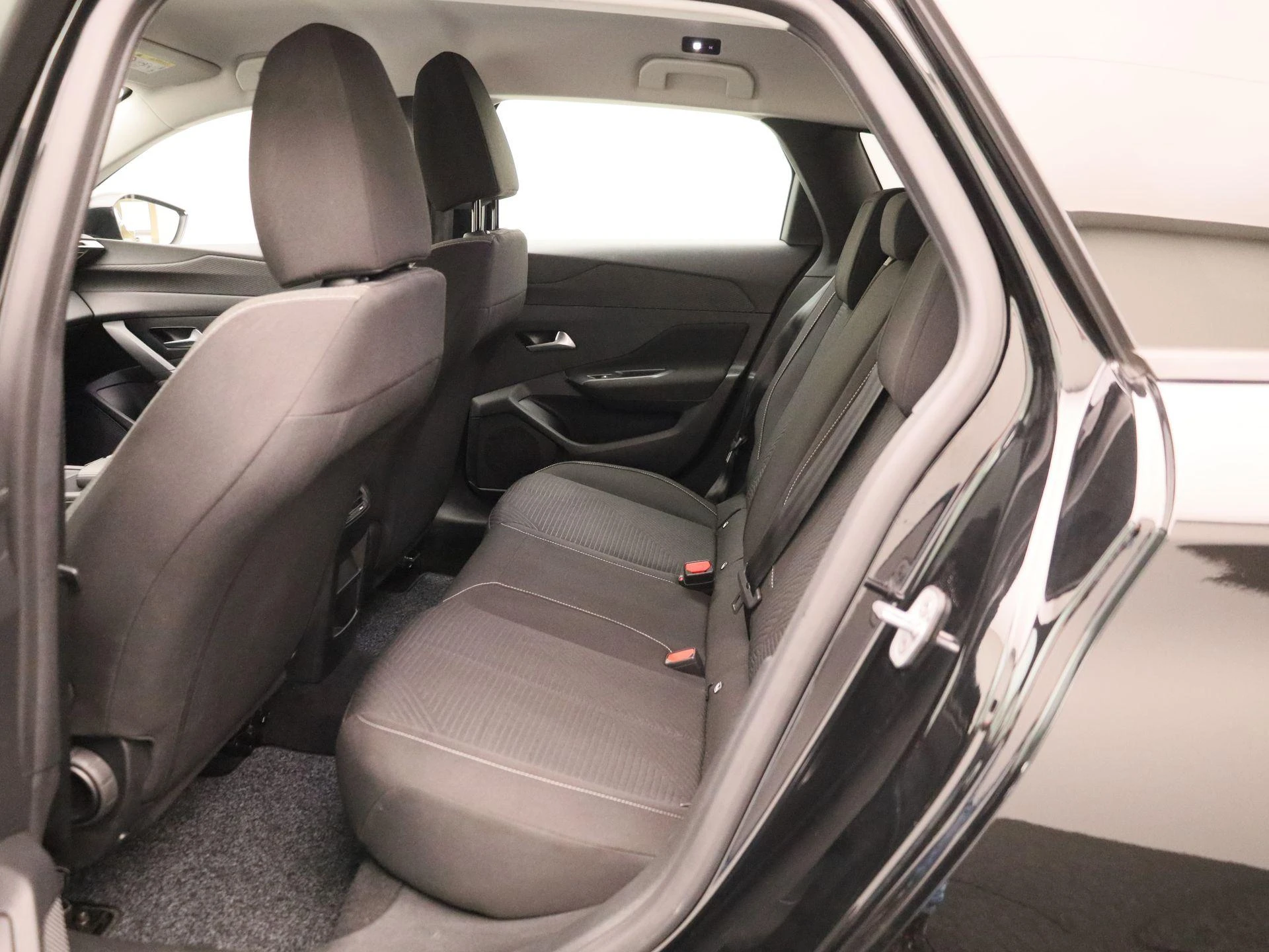 Peugeot-308-image-9