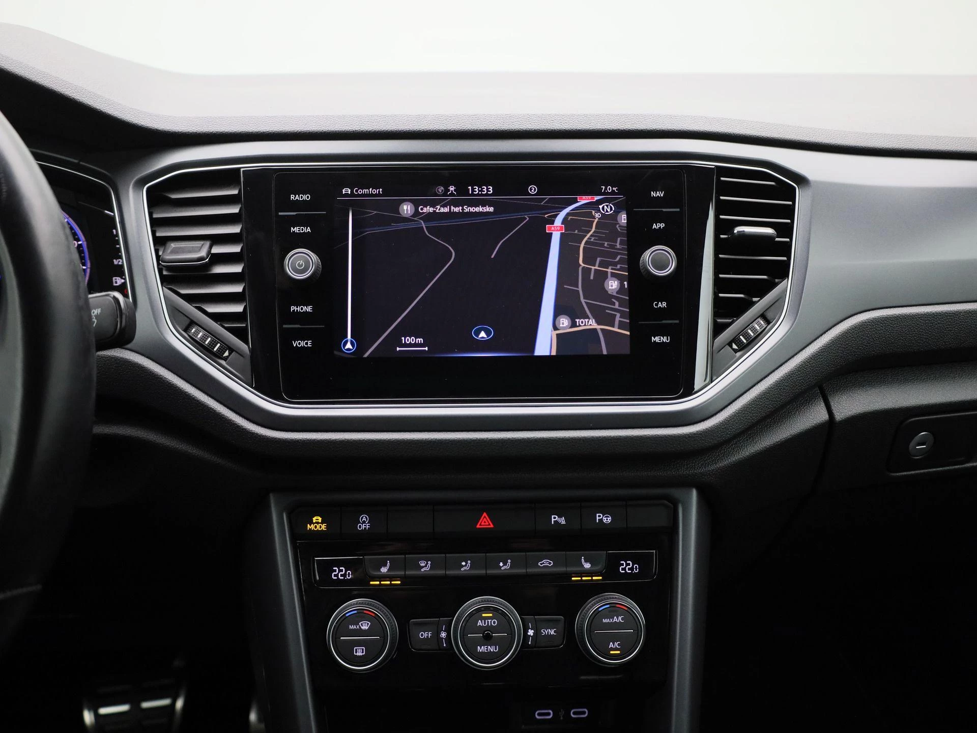 Volkswagen-T-Roc-image-9