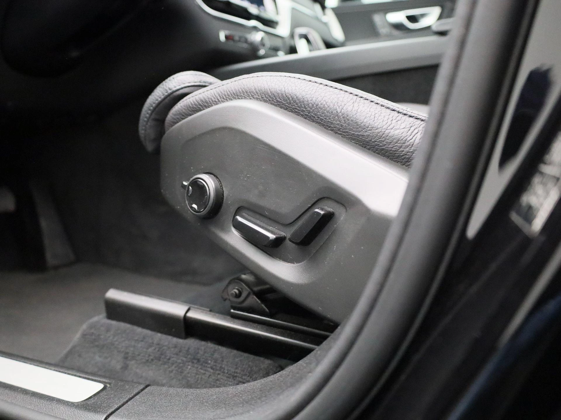 Volvo XC60 T6 PHEV Plus Dark Aut.