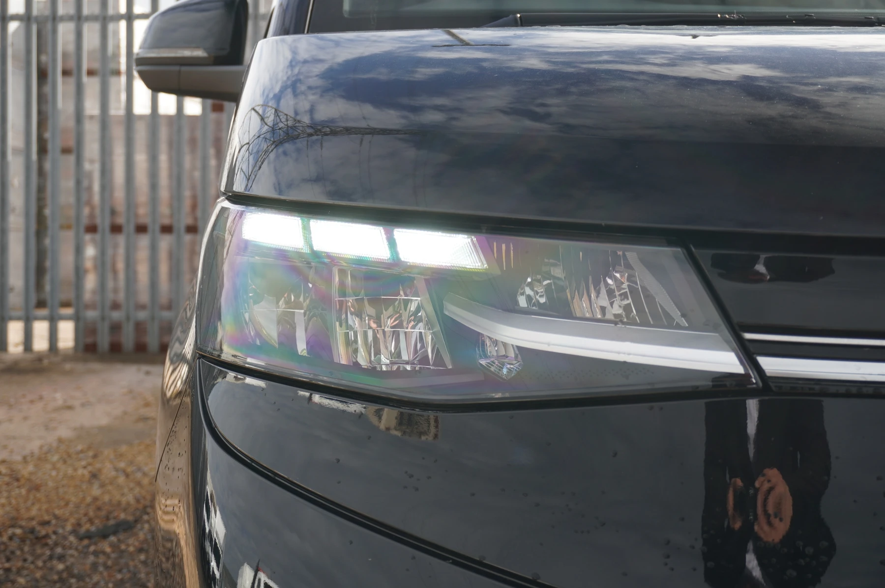 Volkswagen-Multivan-image-47