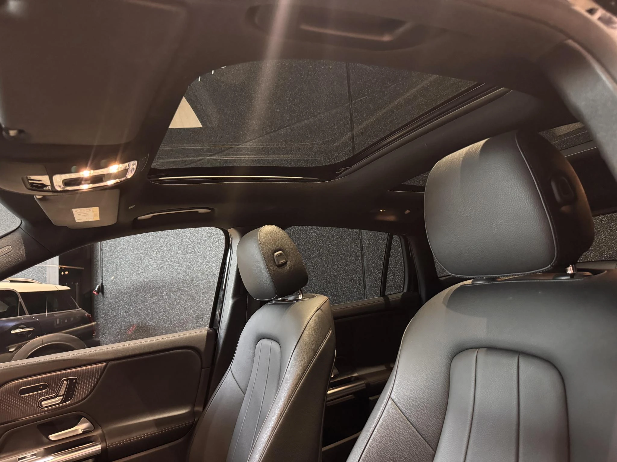 Mercedes-Benz-EQA-image-9