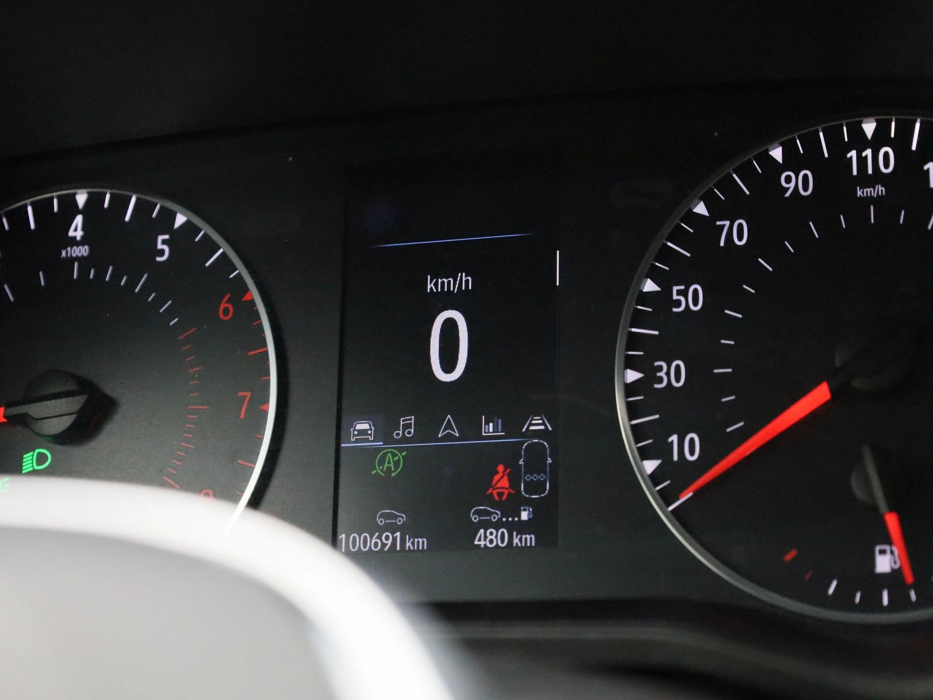 Renault-Clio-image-23