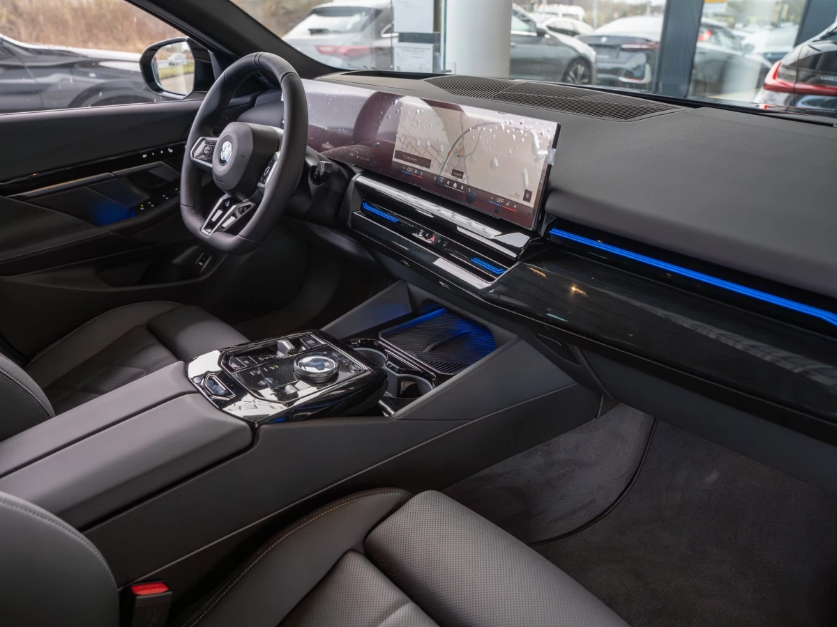 BMW-5er Reihe-image-24