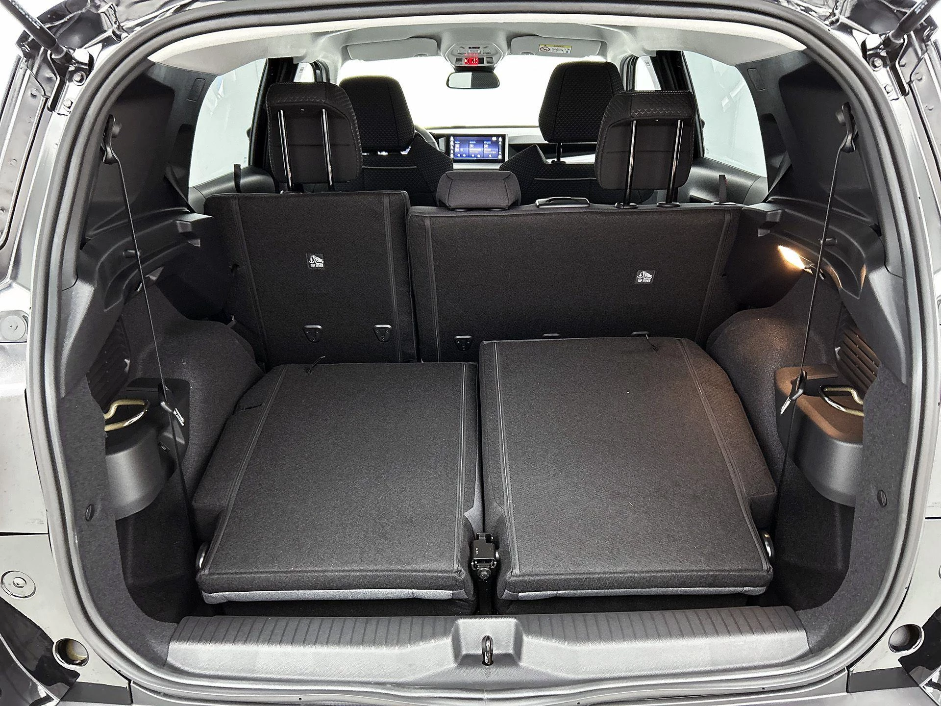 Opel-Frontera-image-21