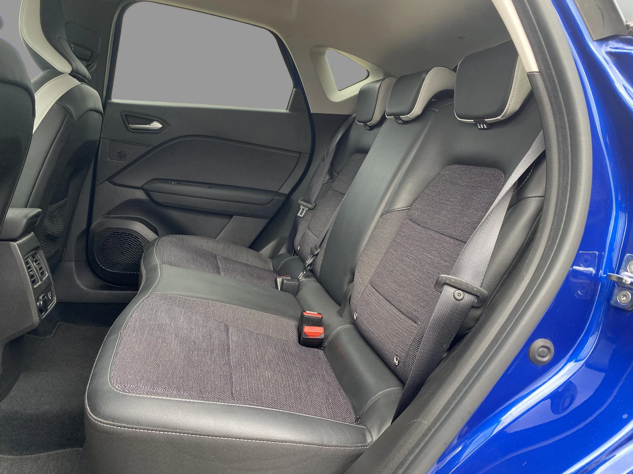 Renault-Captur-image-13