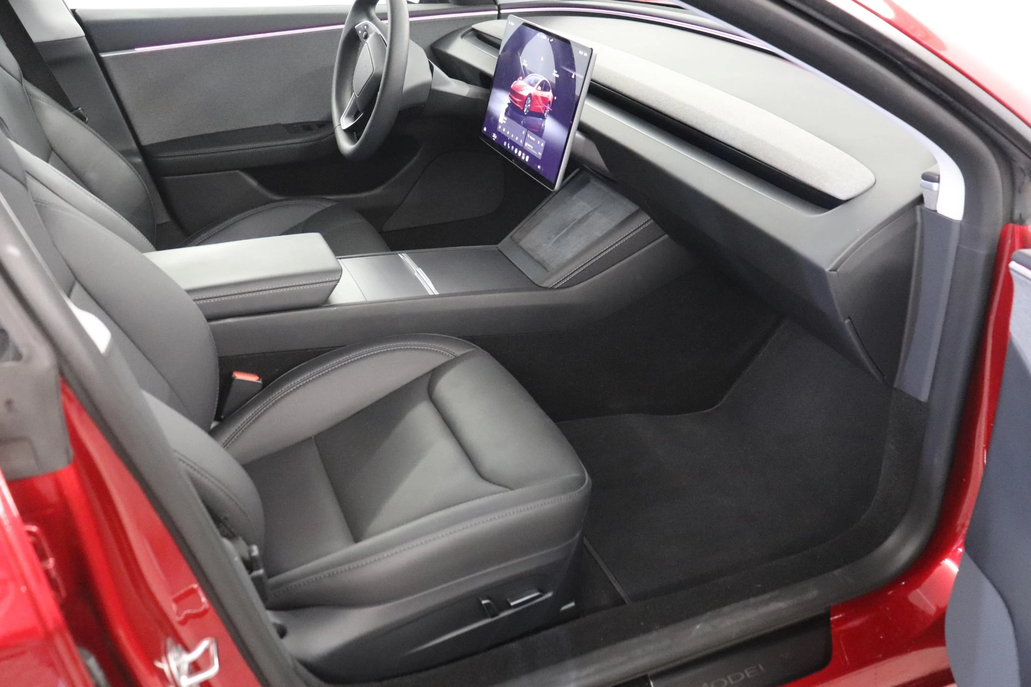 Tesla-Model 3-image-10