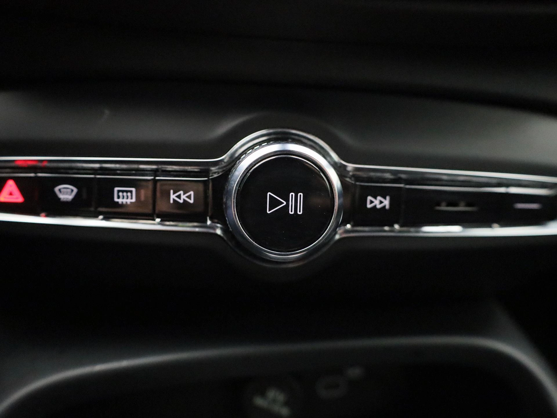 Volvo-XC40-image-21