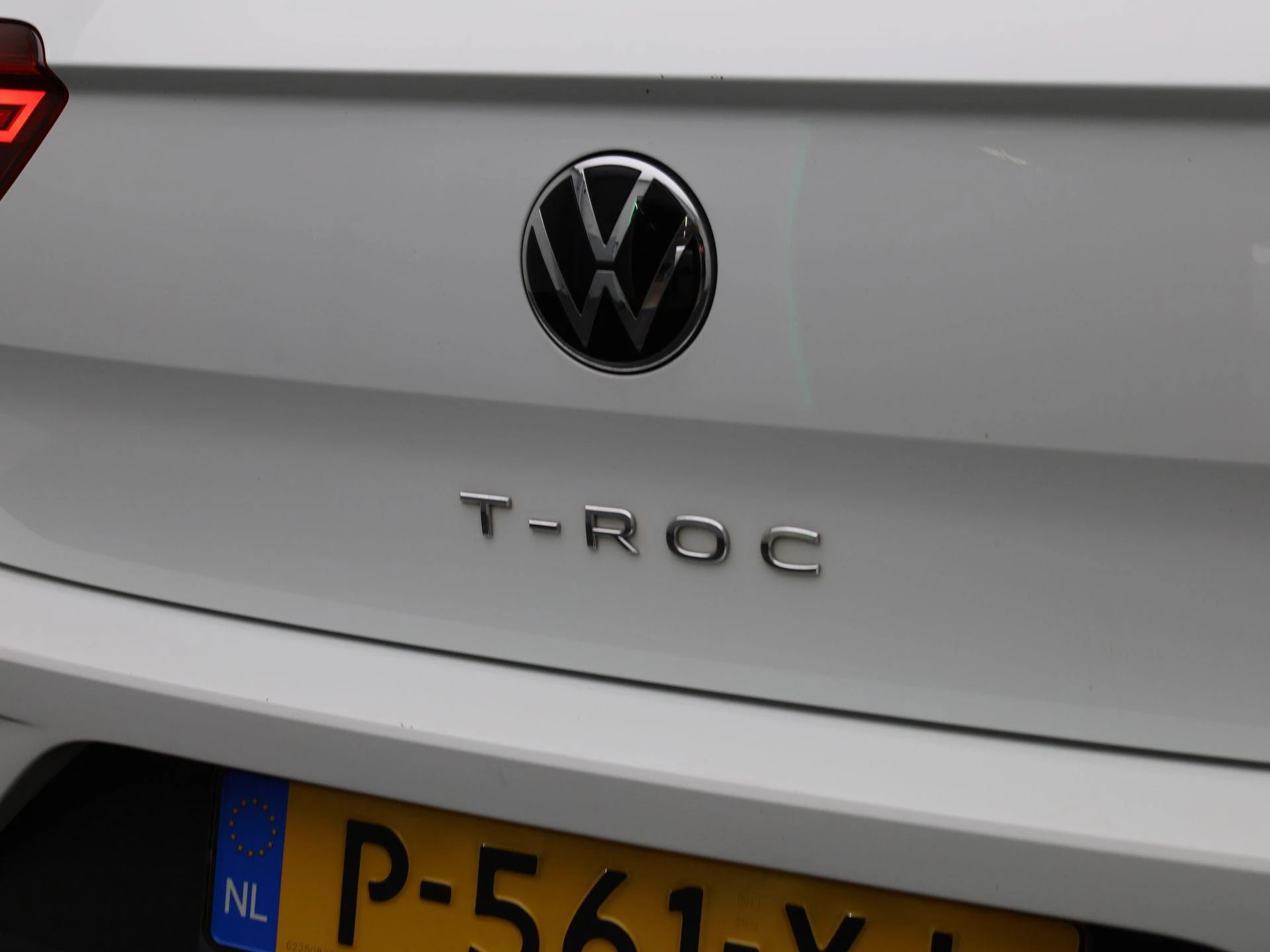 Volkswagen-T-Roc-image-36
