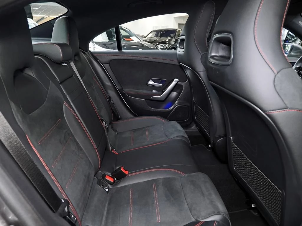 Mercedes-Benz-CLA 200 d-image-14