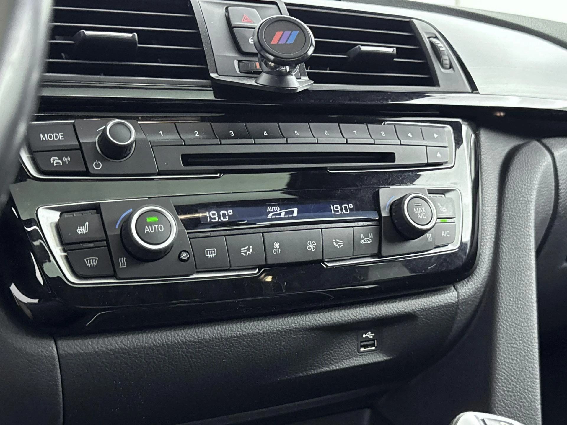 BMW-3 Serie-image-22
