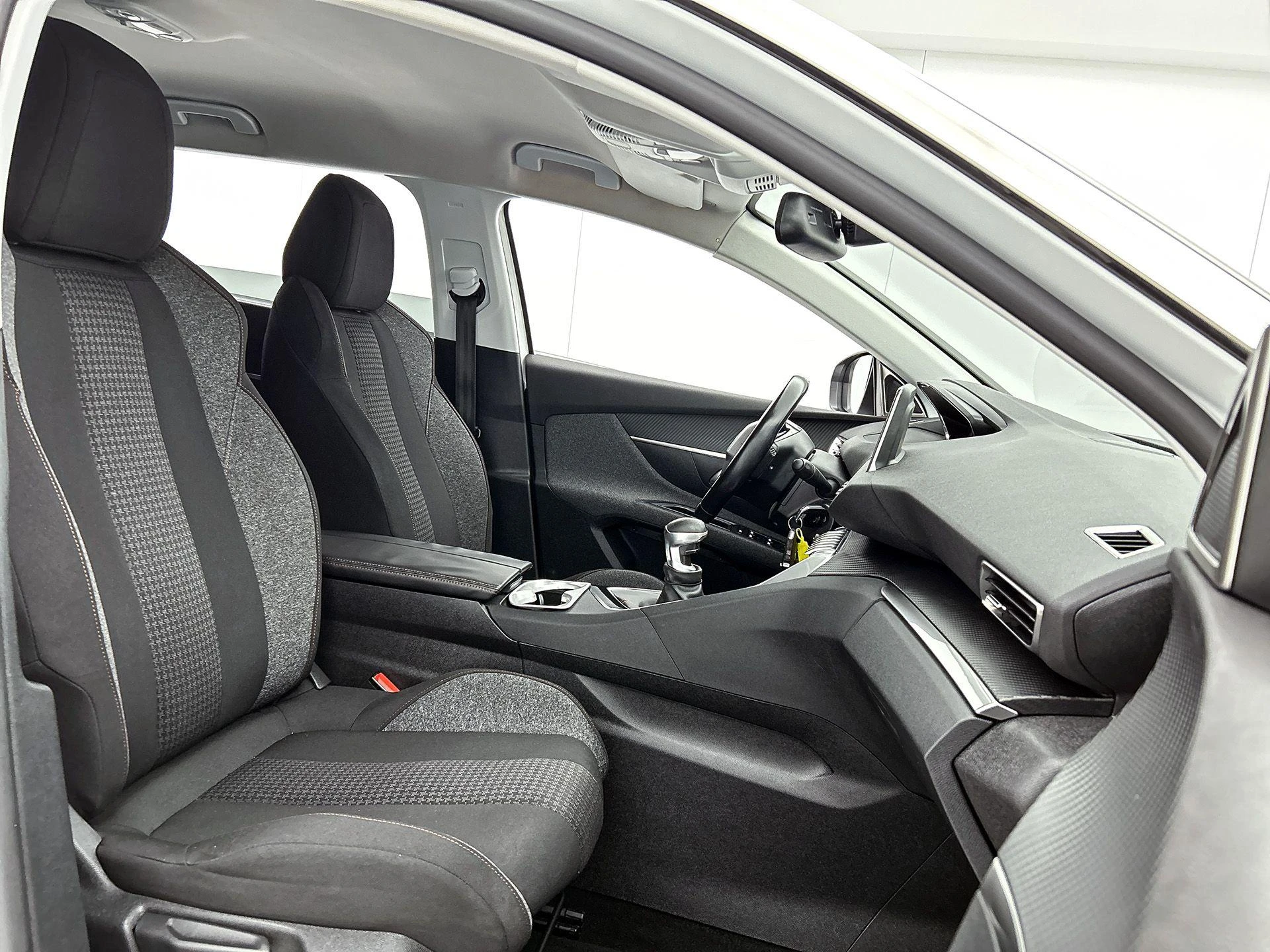 Peugeot-5008-image-48